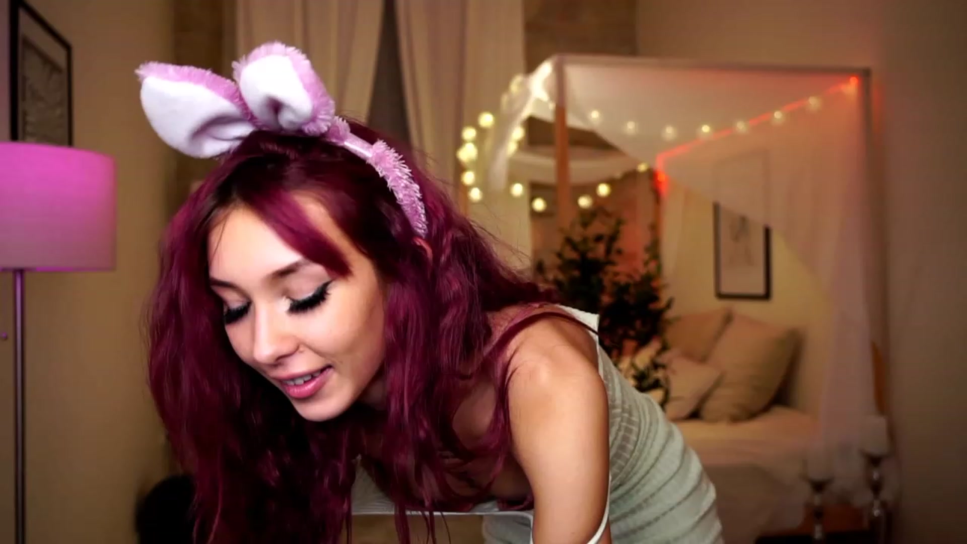 Gallery image thumbnail from Hayleexo's myfreecams stream on, 11/19/2022, 02:23 image 3 of 20
