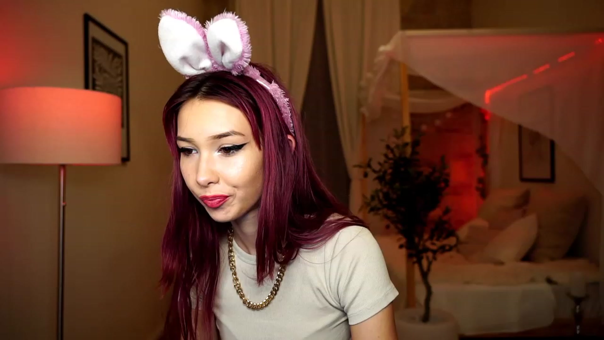 Gallery image thumbnail from Hayleexo's myfreecams stream on, 12/04/2022, 20:56 image 14 of 20