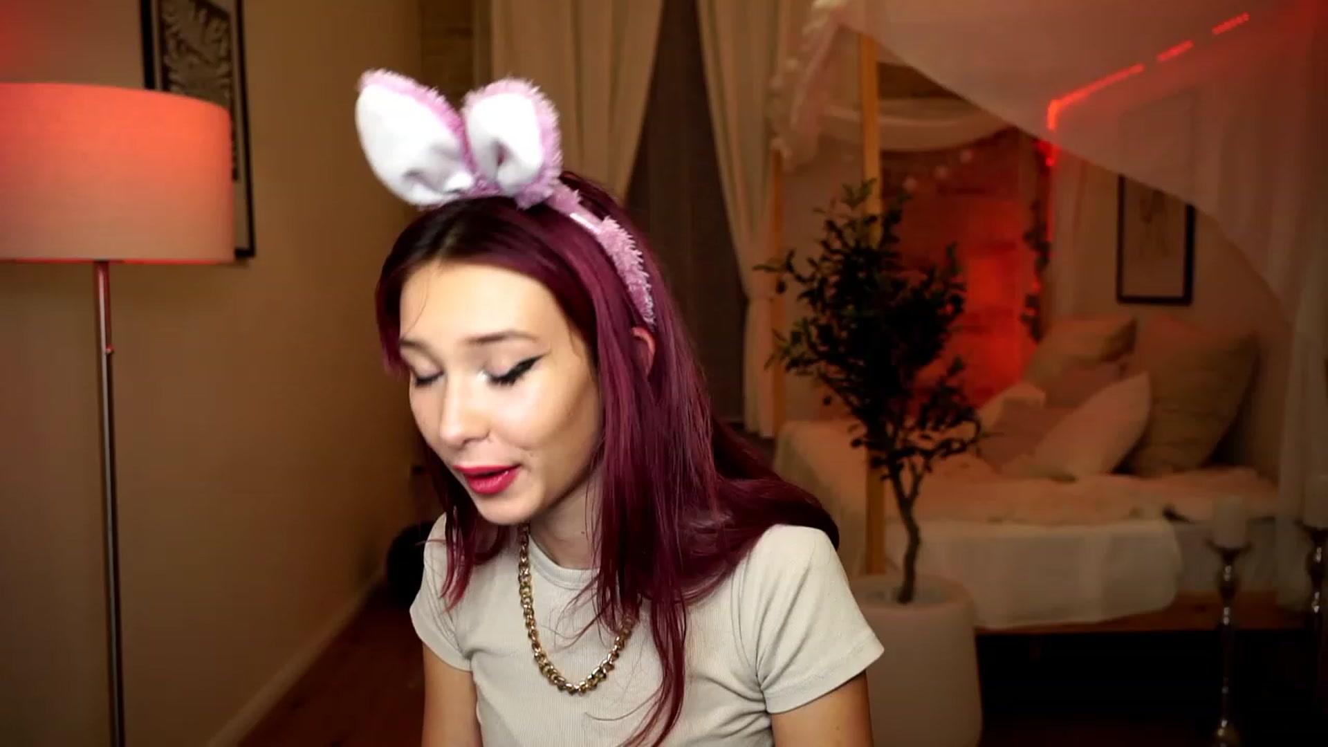 Gallery image thumbnail from Hayleexo's myfreecams stream on, 12/04/2022, 20:56 image 7 of 20