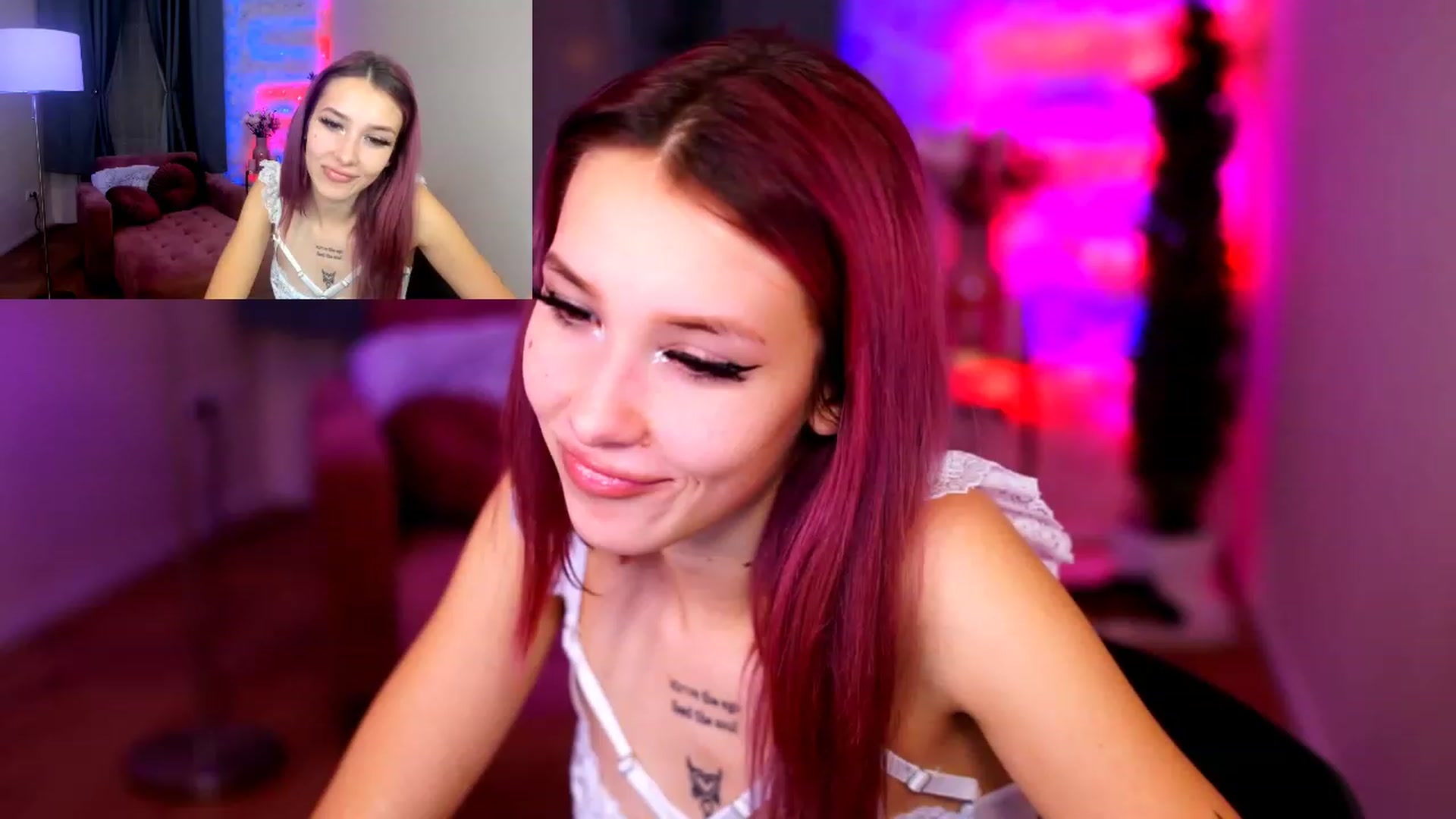 Gallery image thumbnail from Hayleexo's myfreecams stream on, 12/17/2022, 24:06 image 16 of 20