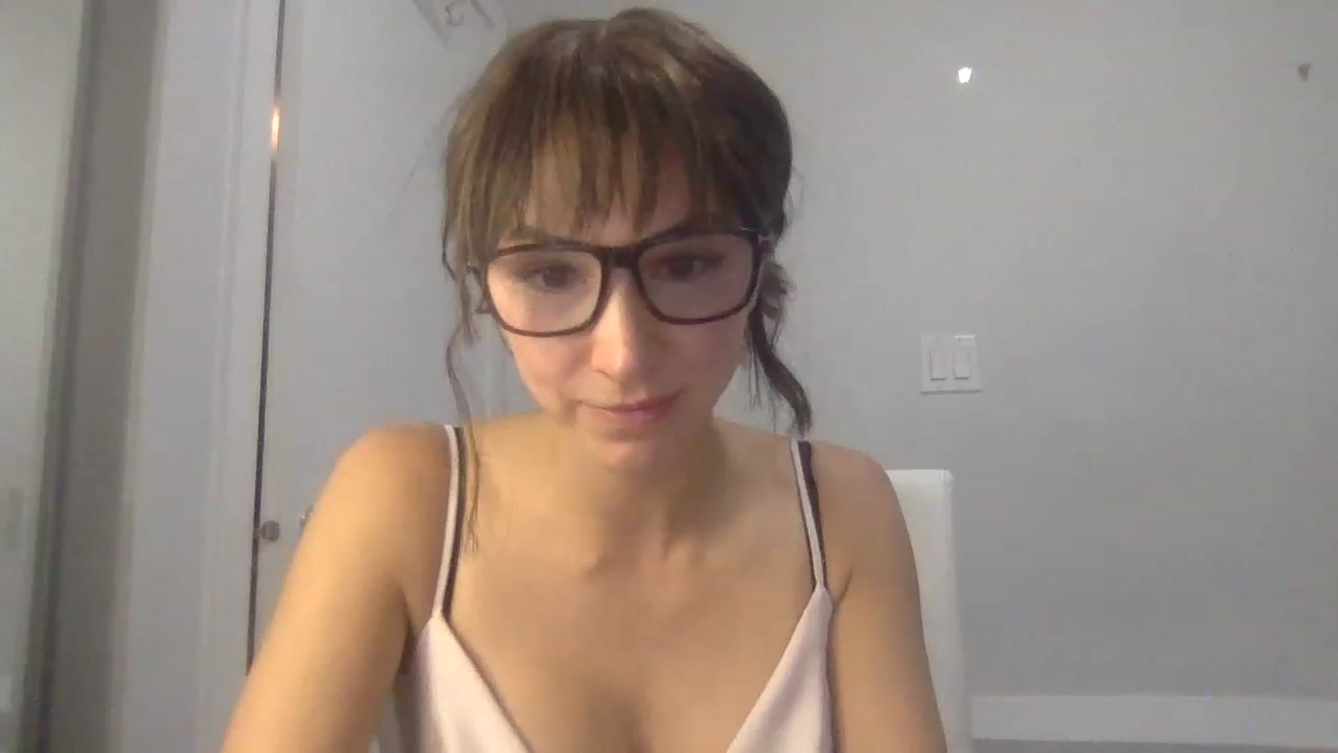 Gallery image thumbnail from HayleyRay's myfreecams stream on, 04/20/2023, 03:42 image 4 of 20