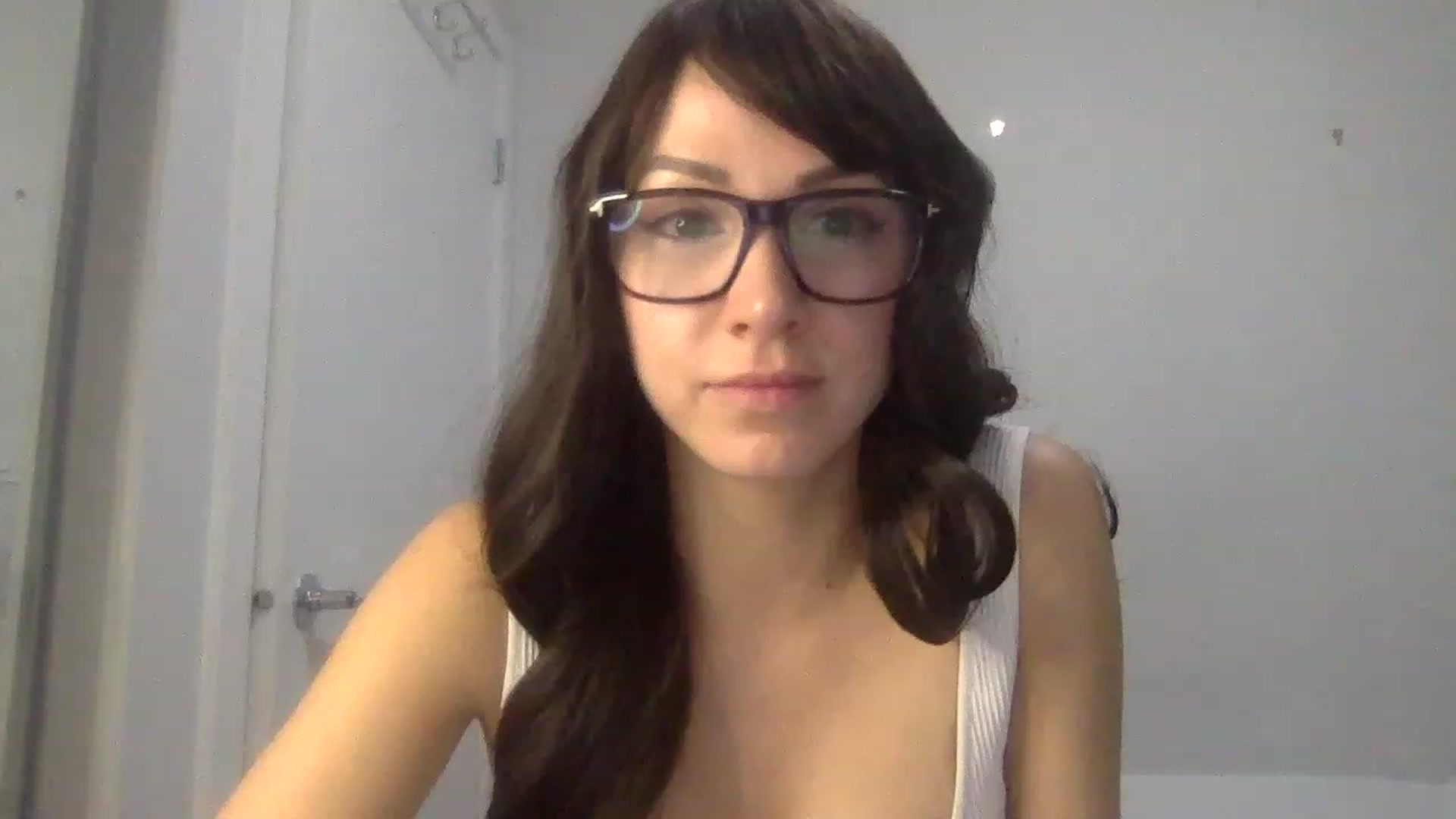 Gallery image thumbnail from HayleyRay's myfreecams stream on, 04/23/2023, 04:11 image 1 of 20