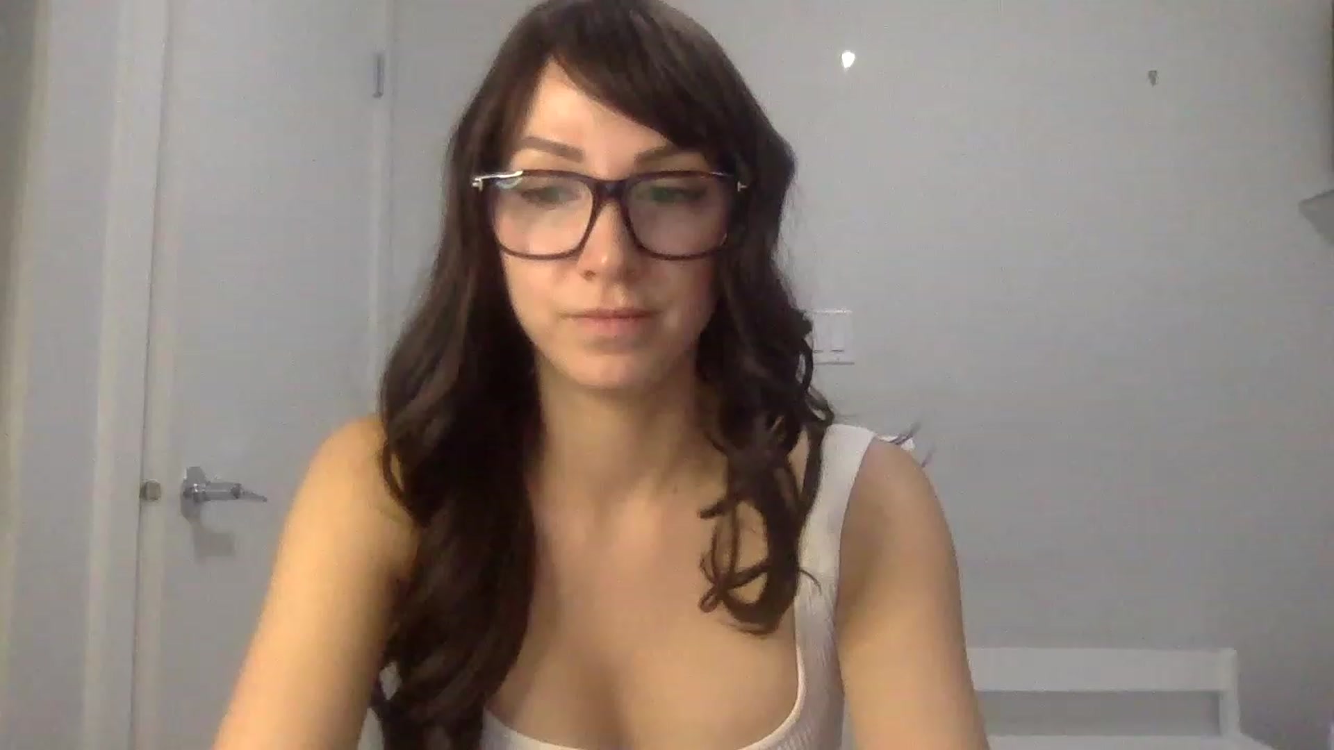 Gallery image thumbnail from HayleyRay's myfreecams stream on, 04/23/2023, 04:11 image 15 of 20
