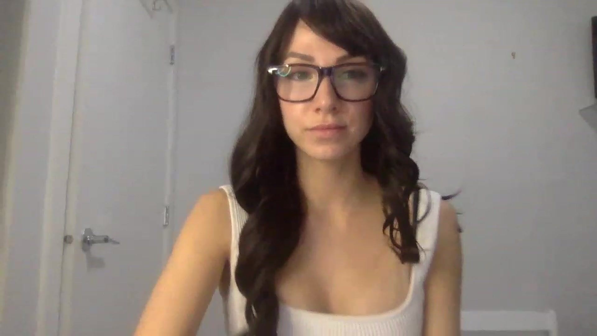 Gallery image thumbnail from HayleyRay's myfreecams stream on, 04/23/2023, 04:11 image 2 of 20
