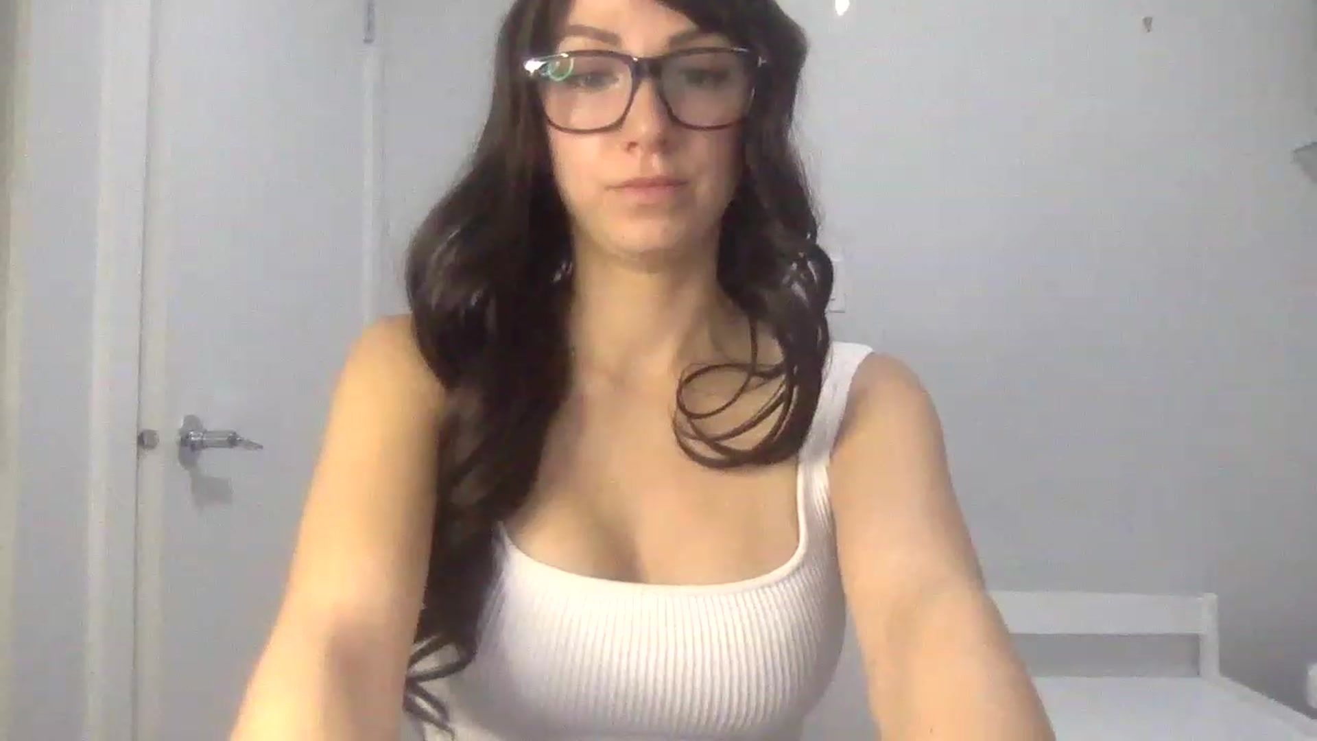 Gallery image thumbnail from HayleyRay's myfreecams stream on, 04/23/2023, 04:11 image 8 of 20