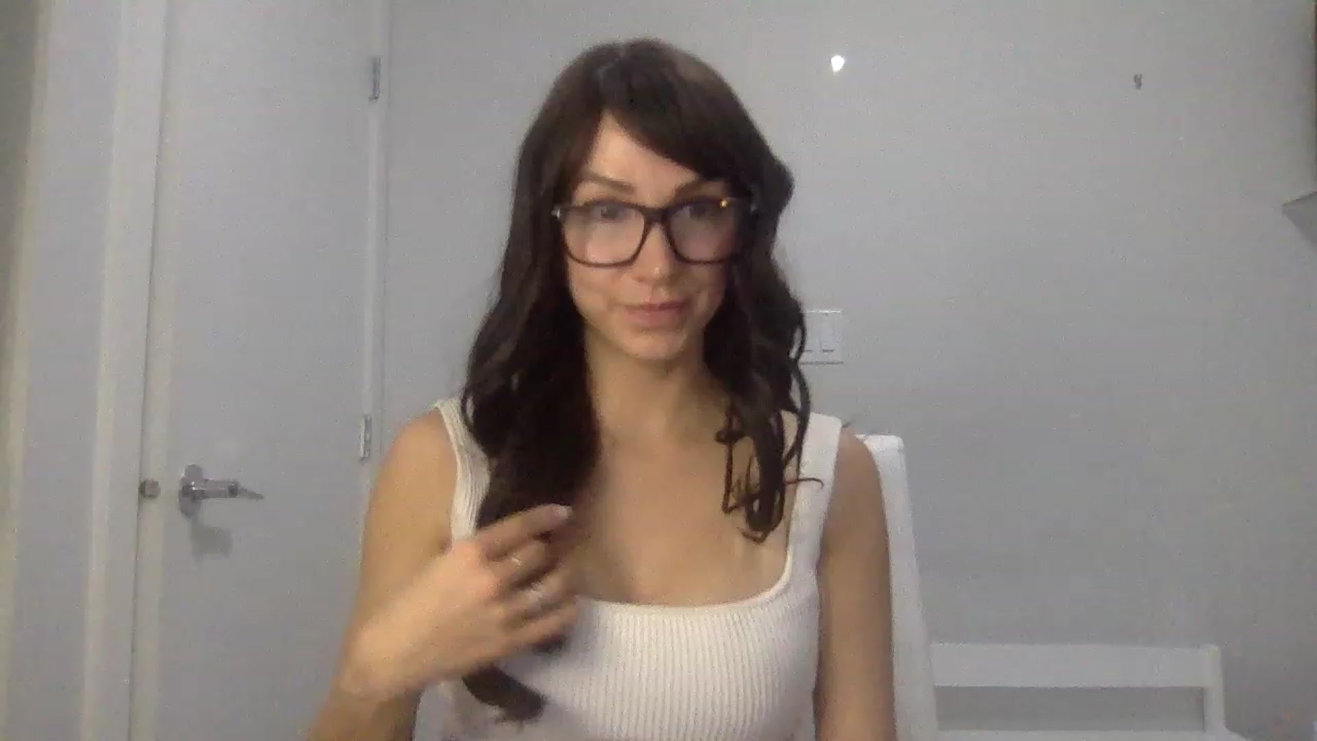 Gallery image thumbnail from HayleyRay's myfreecams stream on, 04/23/2023, 04:11 image 14 of 20
