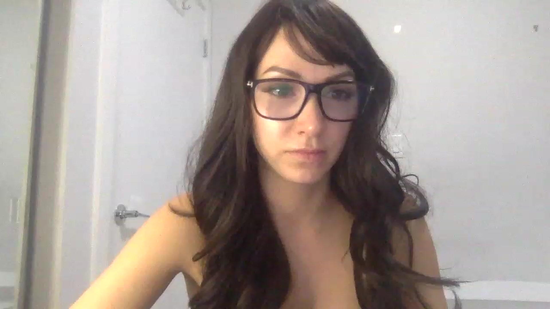 Gallery image thumbnail from HayleyRay's myfreecams stream on, 04/27/2023, 02:54 image 7 of 20
