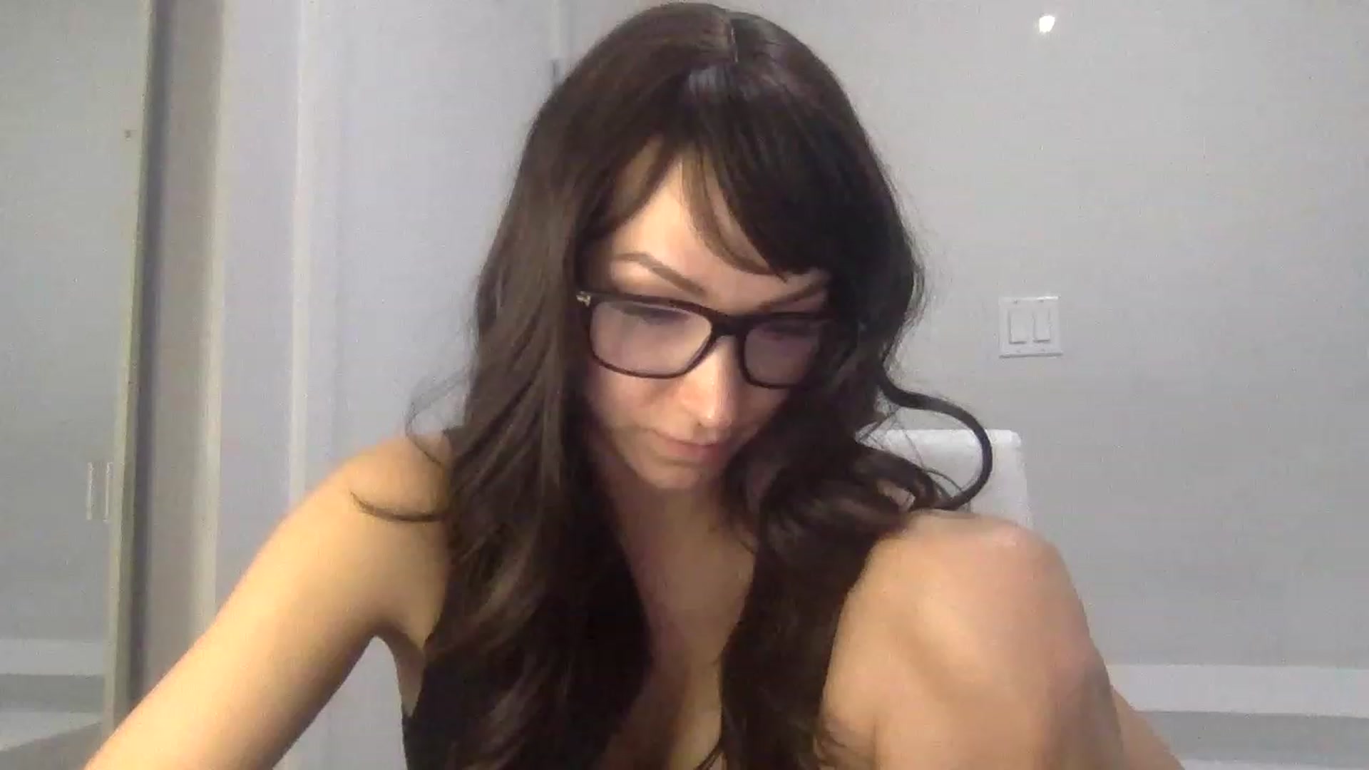 Gallery image thumbnail from HayleyRay's myfreecams stream on, 04/27/2023, 02:54 image 11 of 20
