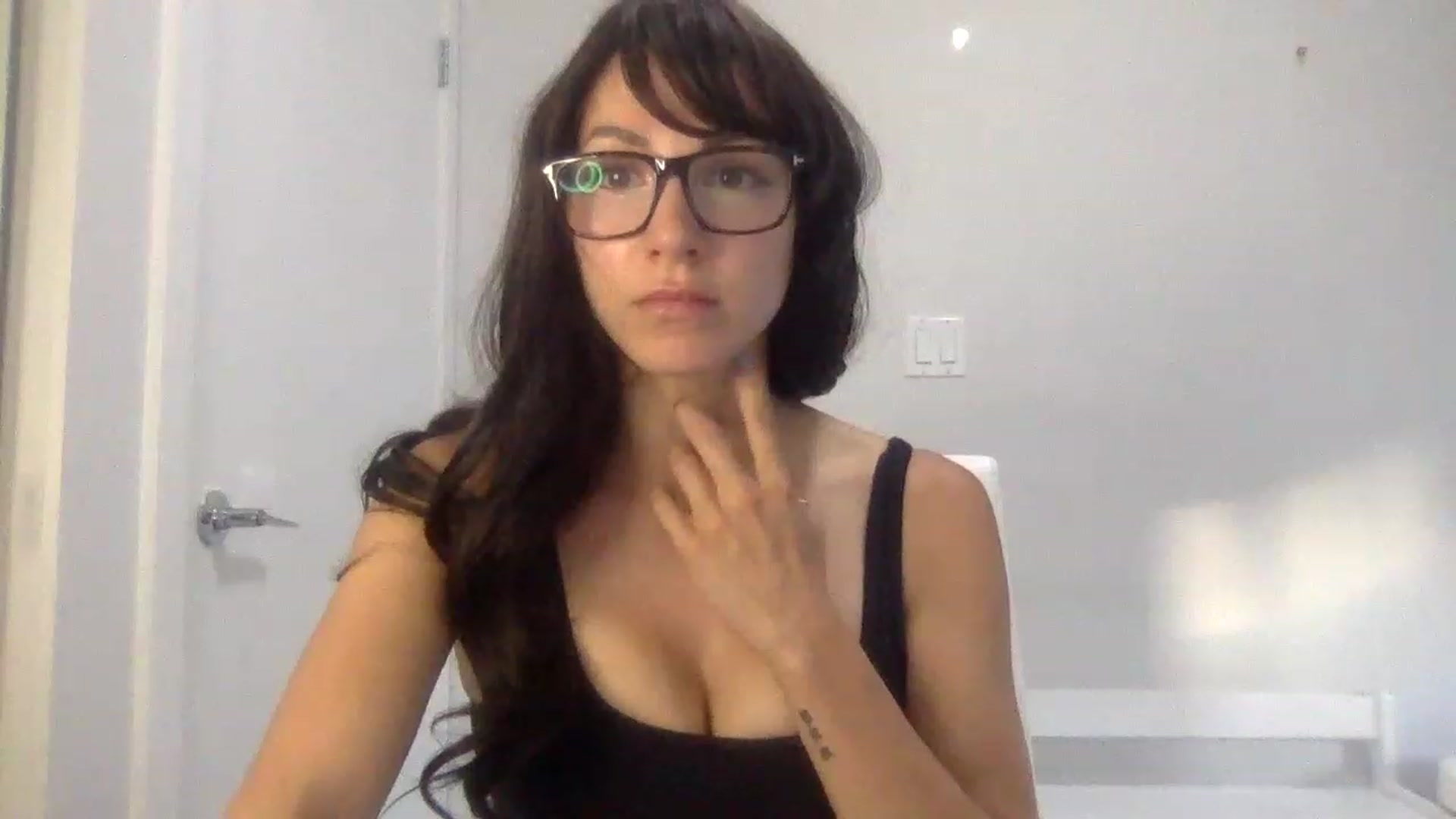 Gallery image thumbnail from HayleyRay's myfreecams stream on, 05/21/2023, 03:11 image 11 of 20
