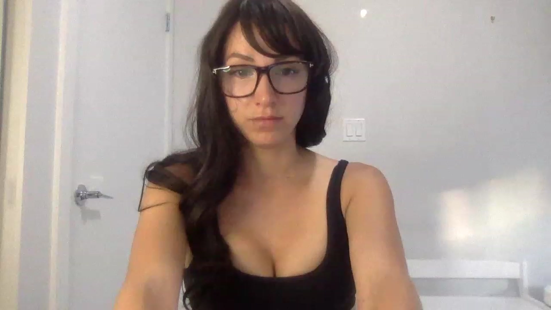 Gallery image thumbnail from HayleyRay's myfreecams stream on, 05/21/2023, 03:11 image 10 of 20
