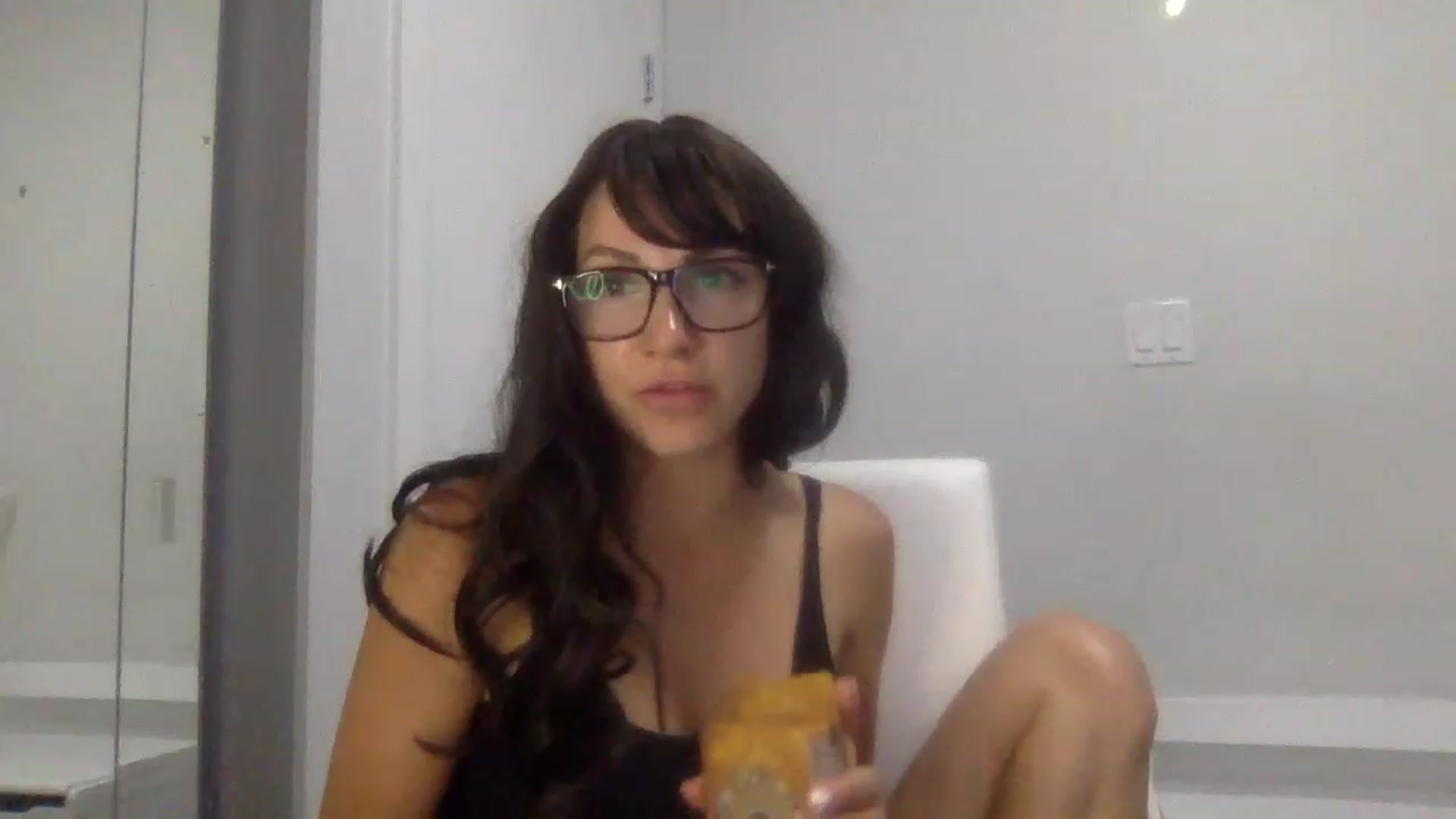 Gallery image thumbnail from HayleyRay's myfreecams stream on, 06/14/2023, 05:19 image 19 of 20