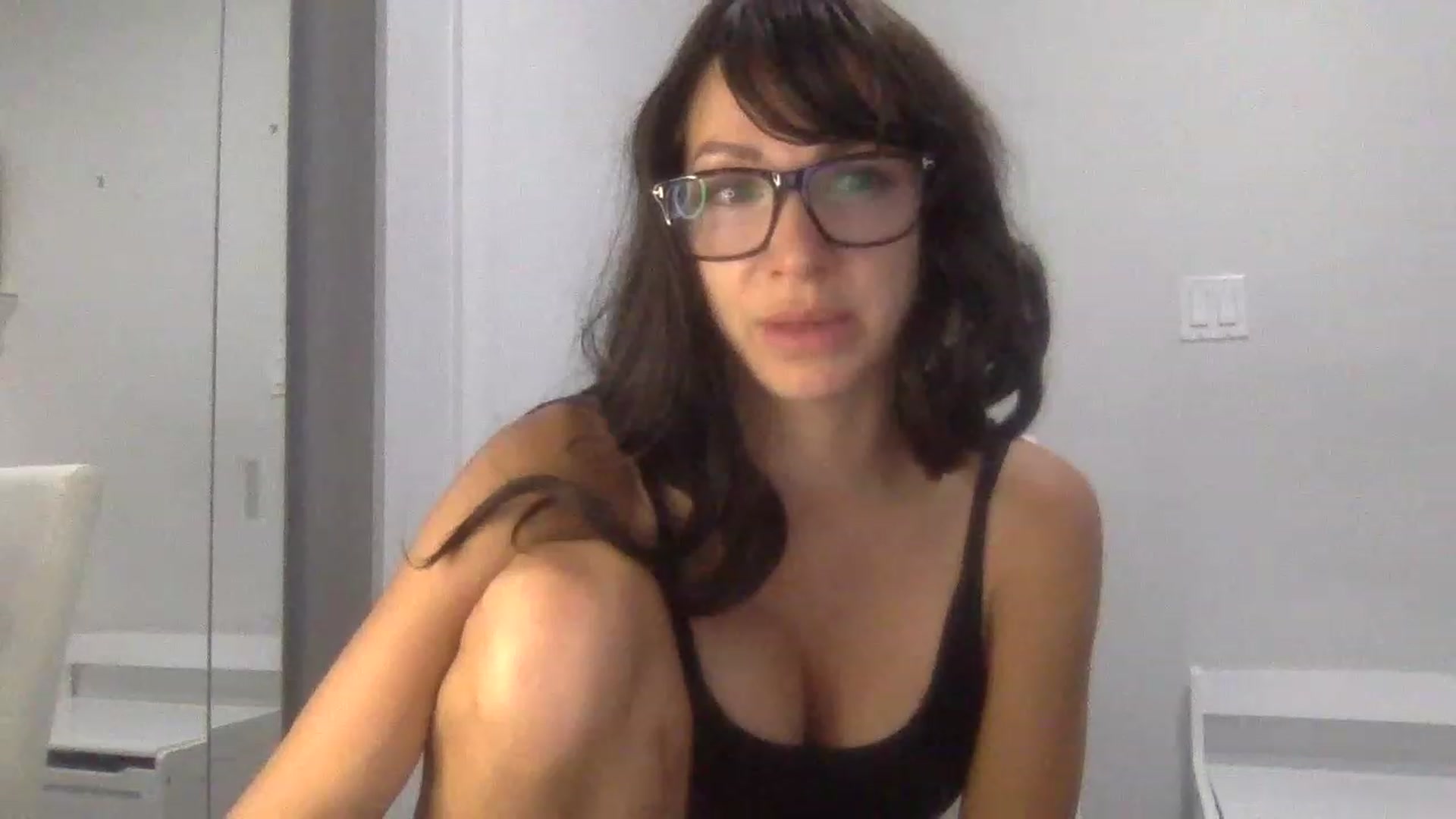 Gallery image thumbnail from HayleyRay's myfreecams stream on, 06/14/2023, 05:19 image 15 of 20