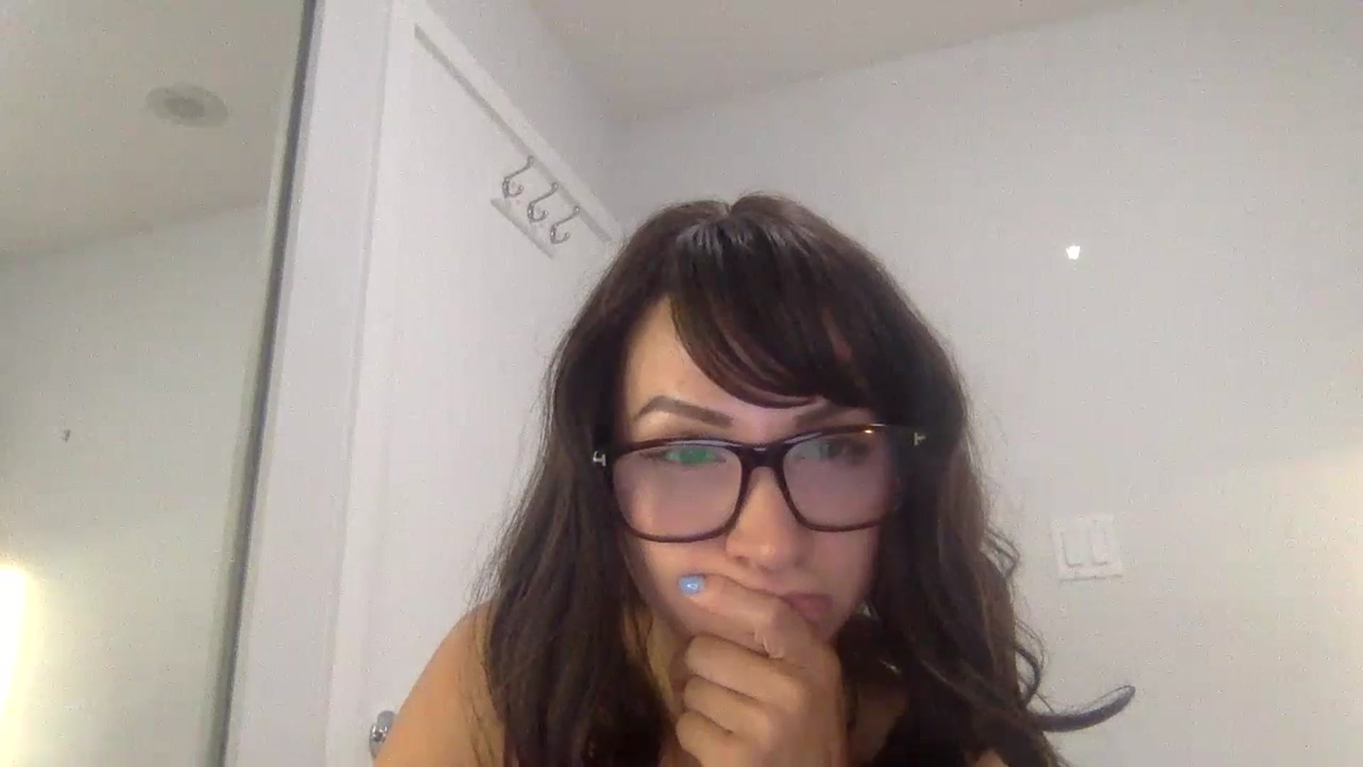 Gallery image thumbnail from HayleyRay's myfreecams stream on, 06/23/2023, 03:40 image 8 of 20