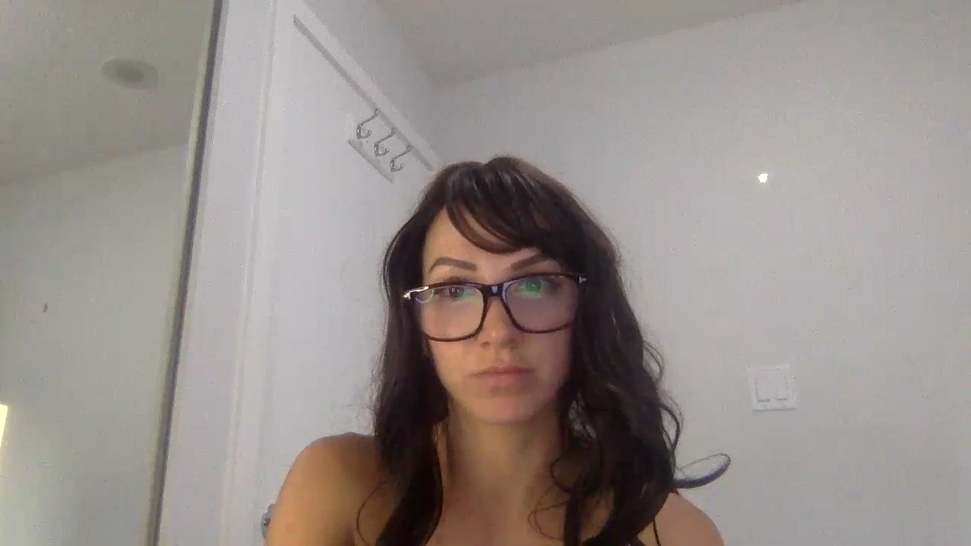 Gallery image thumbnail from HayleyRay's myfreecams stream on, 06/23/2023, 03:40 image 12 of 20