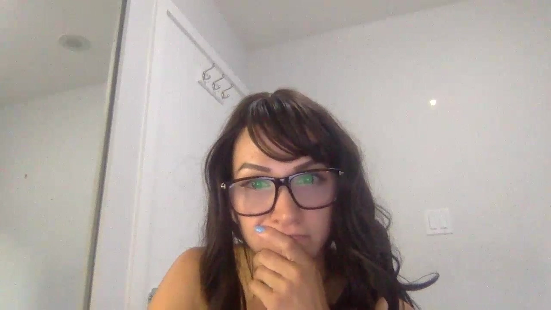 Gallery image thumbnail from HayleyRay's myfreecams stream on, 06/23/2023, 03:40 image 15 of 20