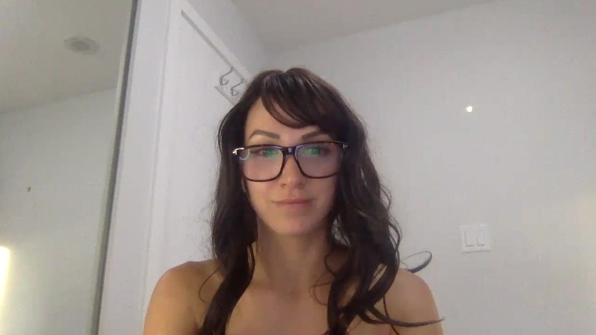 Gallery image thumbnail from HayleyRay's myfreecams stream on, 06/23/2023, 03:40 image 10 of 20