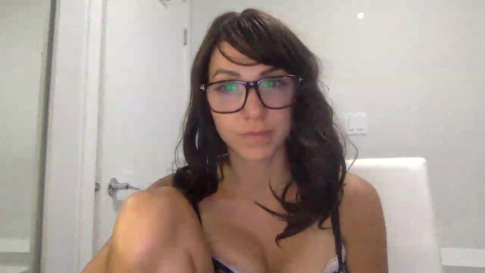 Gallery image thumbnail from HayleyRay's myfreecams stream on, 07/21/2023, 04:12 image 16 of 20