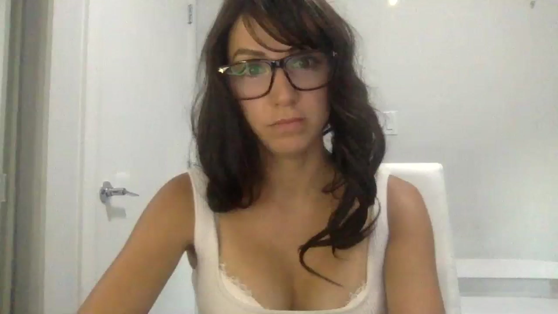 Gallery image thumbnail from HayleyRay's myfreecams stream on, 08/01/2023, 03:30 image 16 of 20