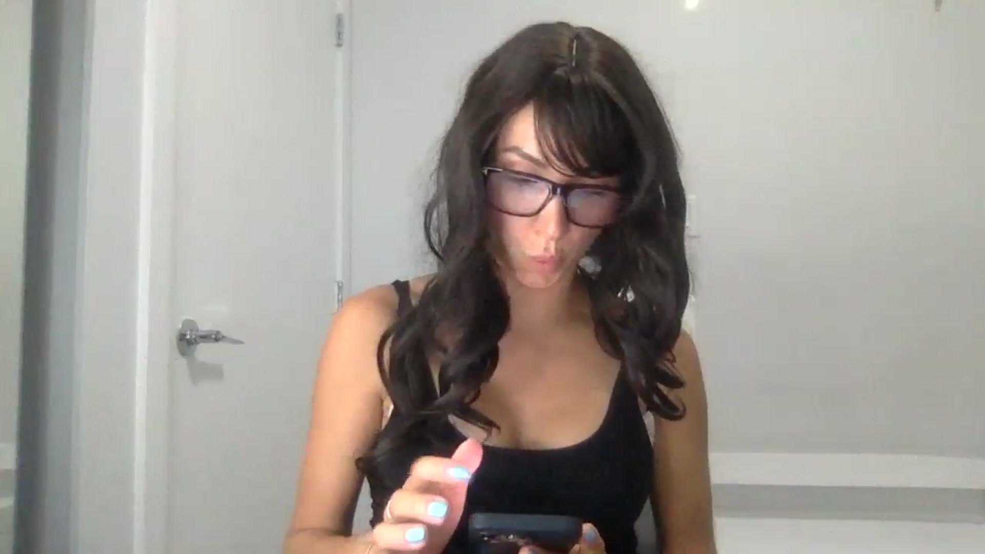 Gallery image thumbnail from HayleyRay's myfreecams stream on, 08/09/2023, 04:00 image 6 of 20