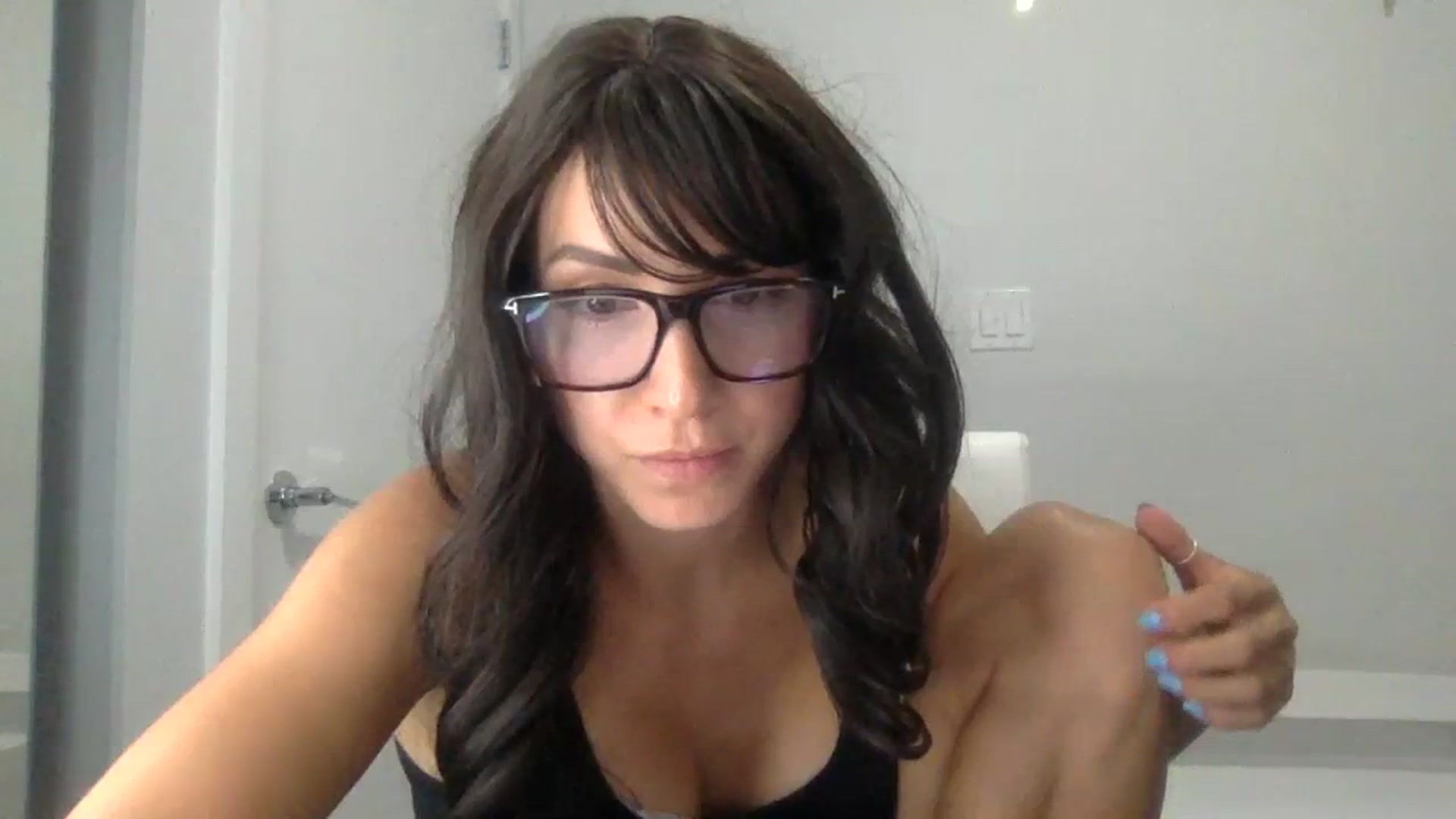 Gallery image thumbnail from HayleyRay's myfreecams stream on, 08/09/2023, 04:00 image 17 of 20