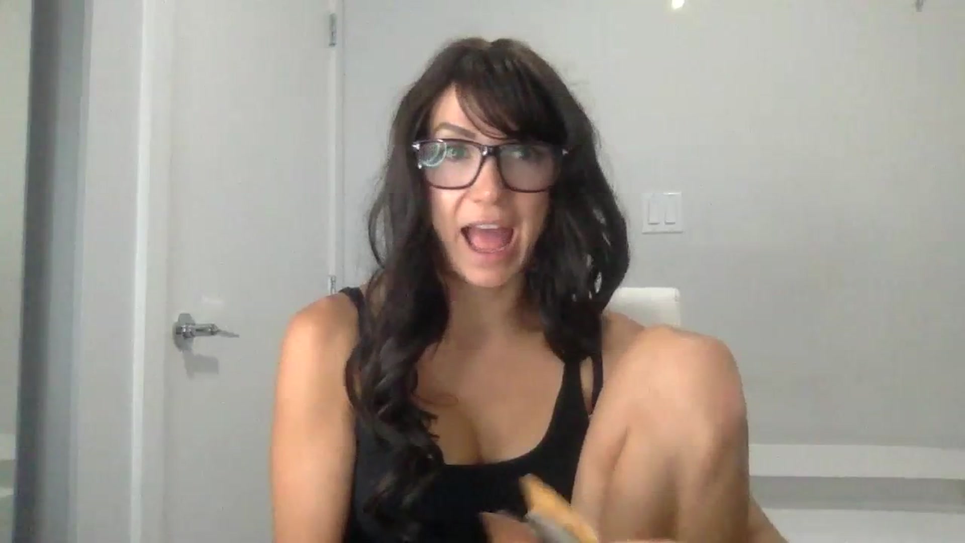 Gallery image thumbnail from HayleyRay's myfreecams stream on, 08/09/2023, 04:00 image 5 of 20