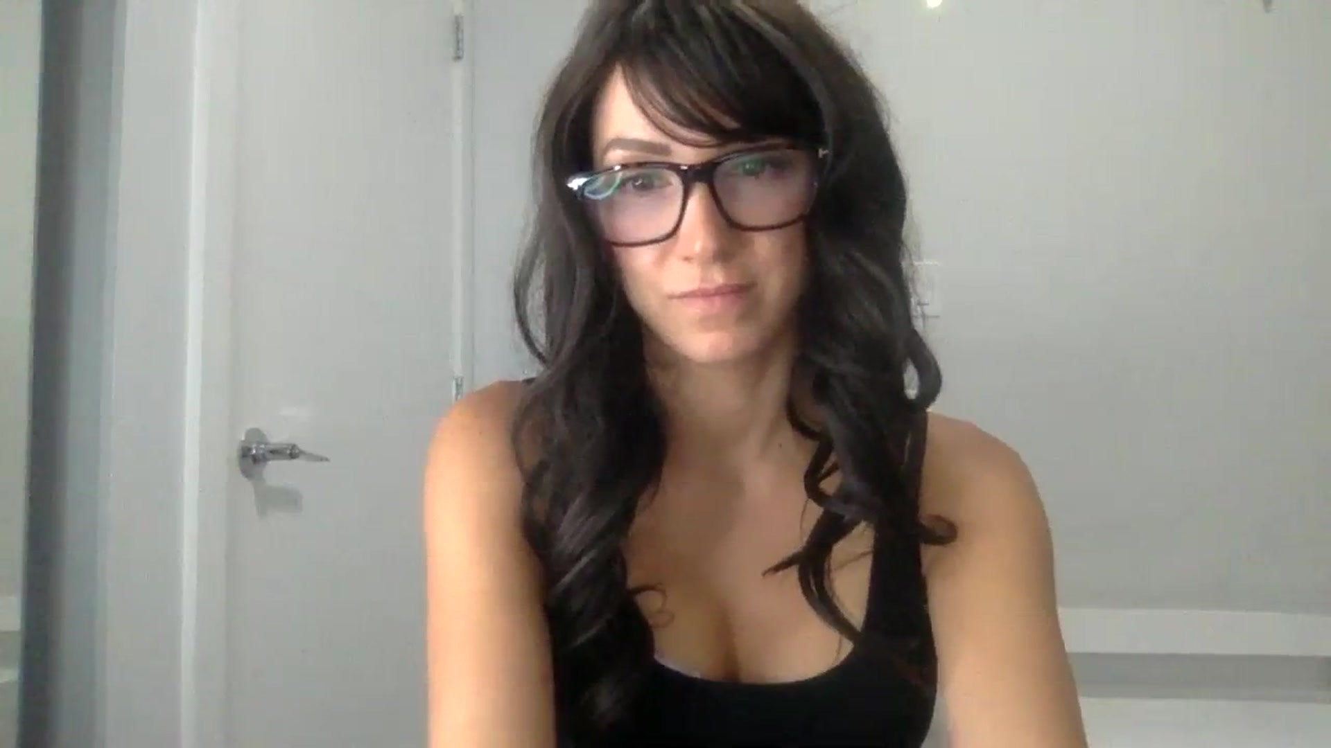 Gallery image thumbnail from HayleyRay's myfreecams stream on, 08/09/2023, 04:00 image 2 of 20