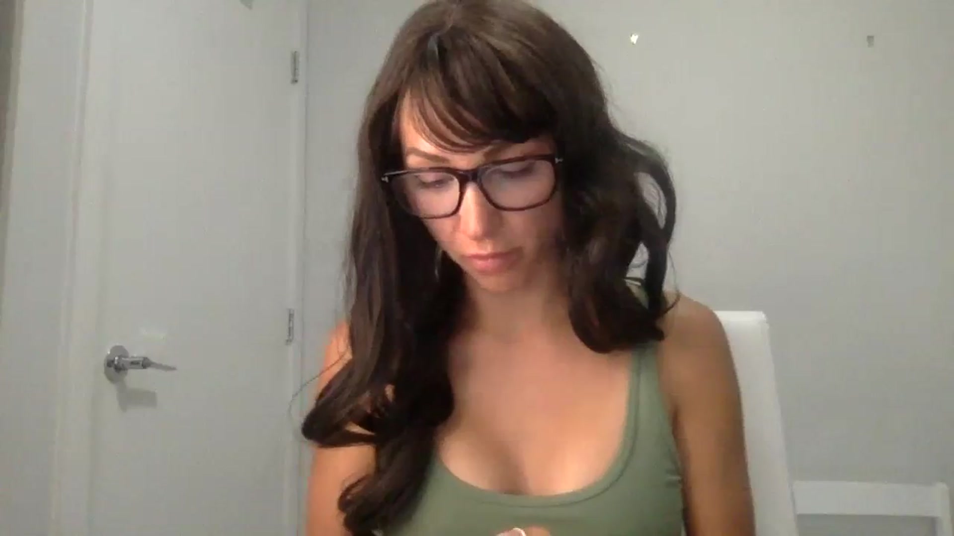 Gallery image thumbnail from HayleyRay's myfreecams stream on, 08/18/2023, 04:03 image 12 of 20