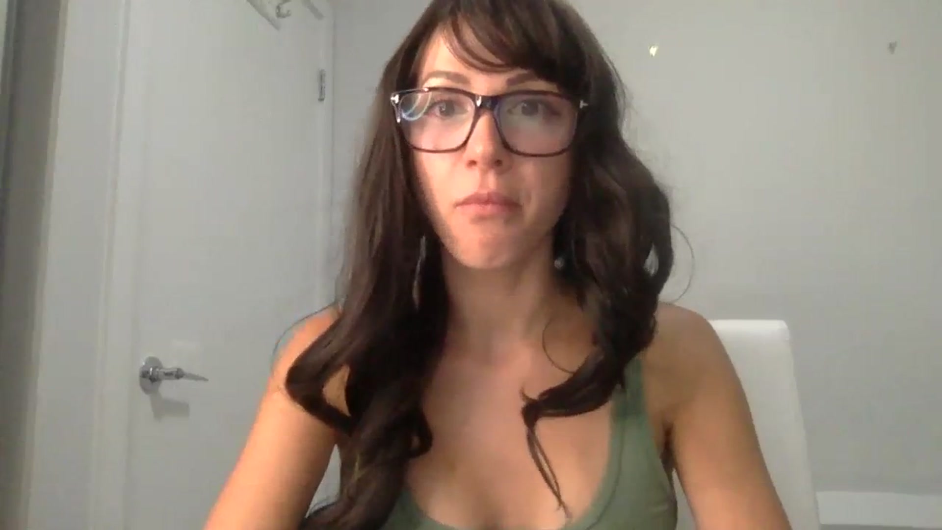 Gallery image thumbnail from HayleyRay's myfreecams stream on, 08/18/2023, 04:03 image 19 of 20