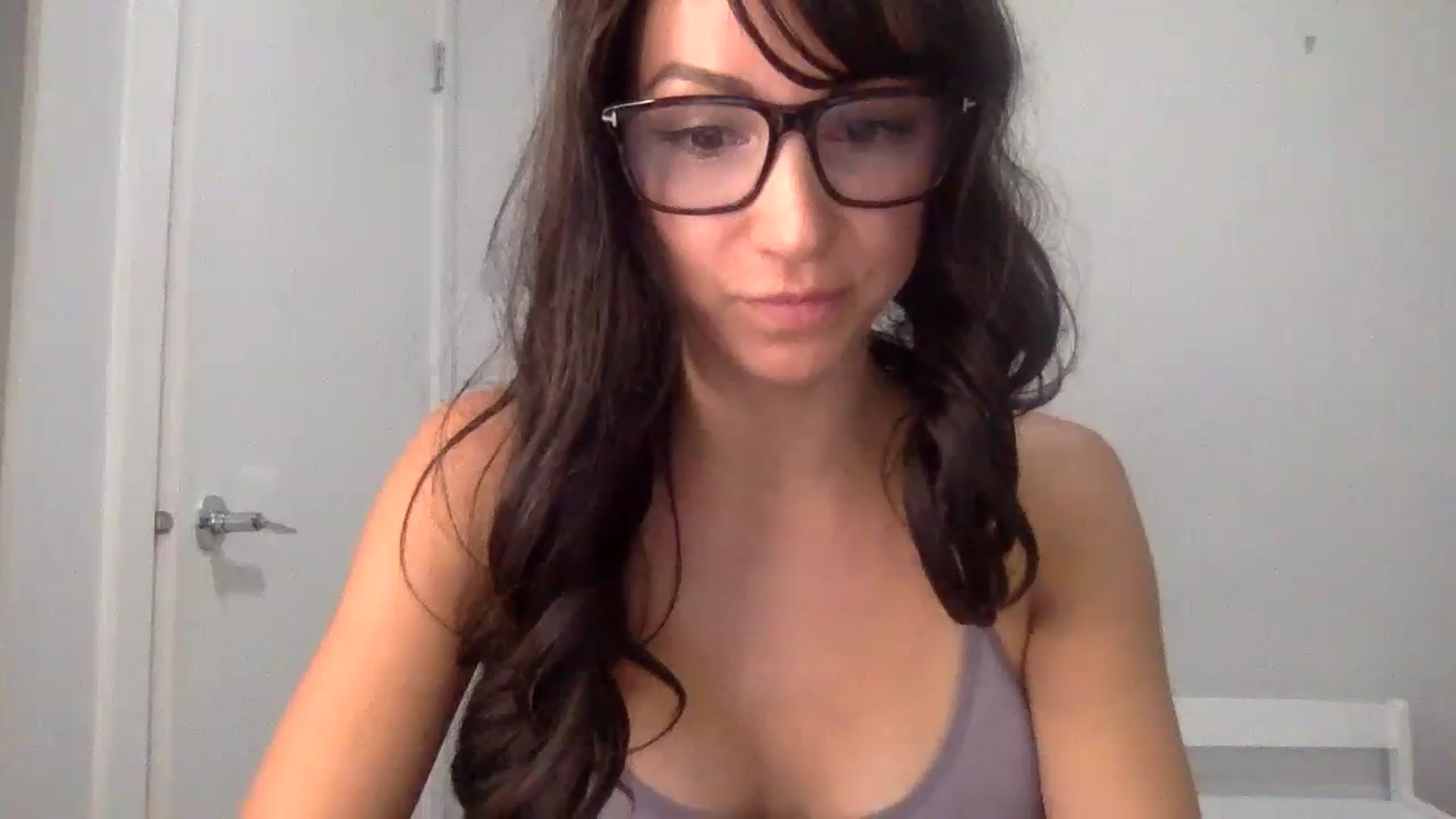 Gallery image thumbnail from HayleyRay's myfreecams stream on, 08/22/2023, 04:21 image 10 of 20