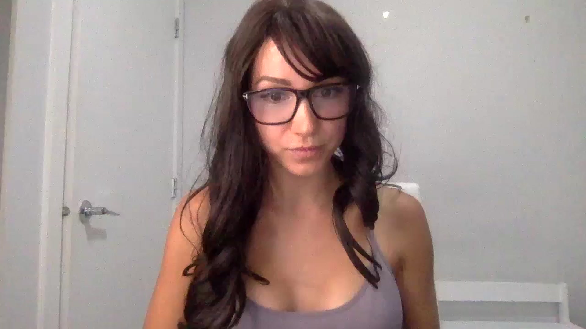 Gallery image thumbnail from HayleyRay's myfreecams stream on, 08/22/2023, 04:21 image 8 of 20