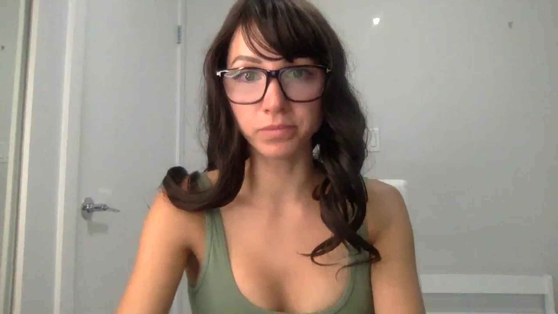Gallery image thumbnail from HayleyRay's myfreecams stream on, 08/24/2023, 03:41 image 5 of 20