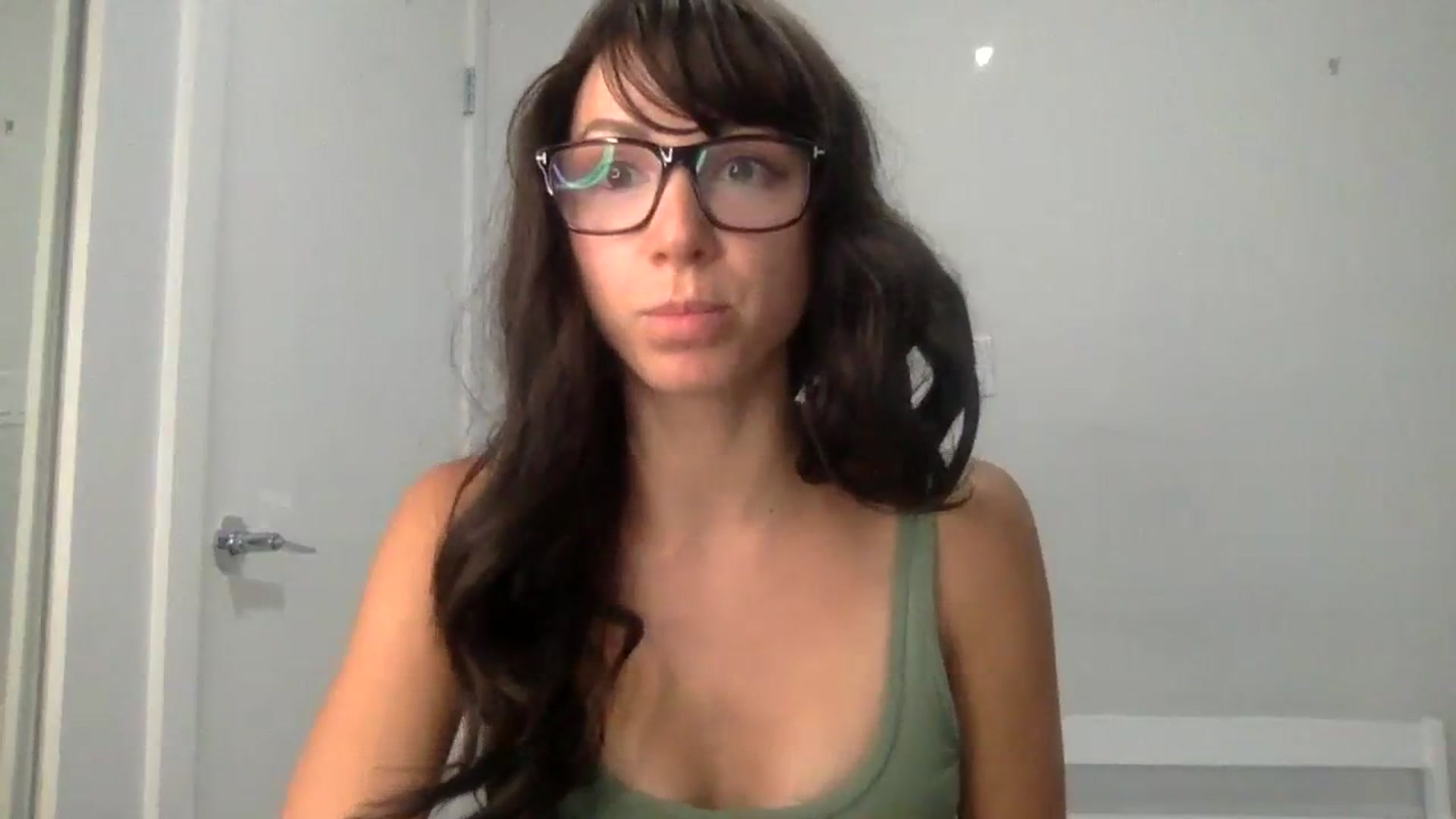 Gallery image thumbnail from HayleyRay's myfreecams stream on, 08/24/2023, 03:41 image 12 of 20