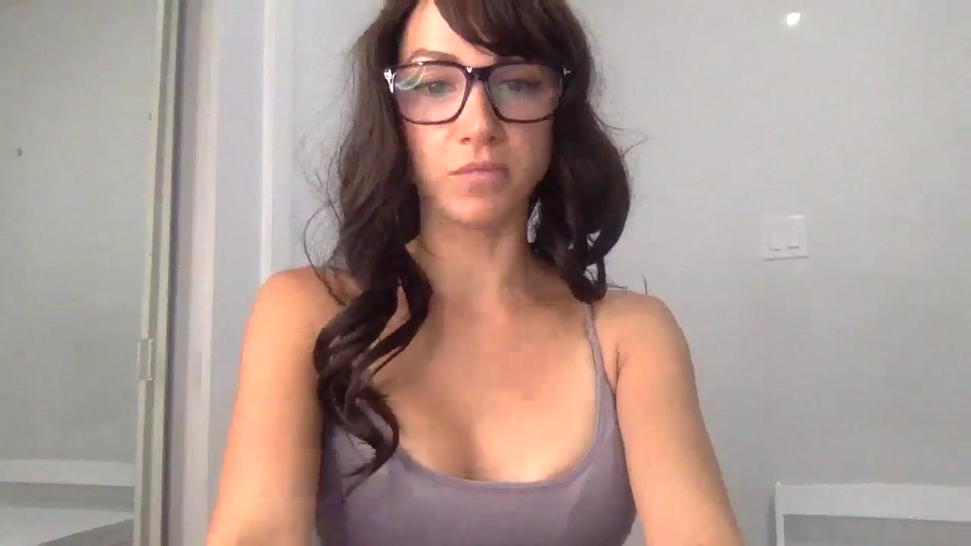 Gallery image thumbnail from HayleyRay's myfreecams stream on, 10/11/2023, 04:44 image 9 of 20