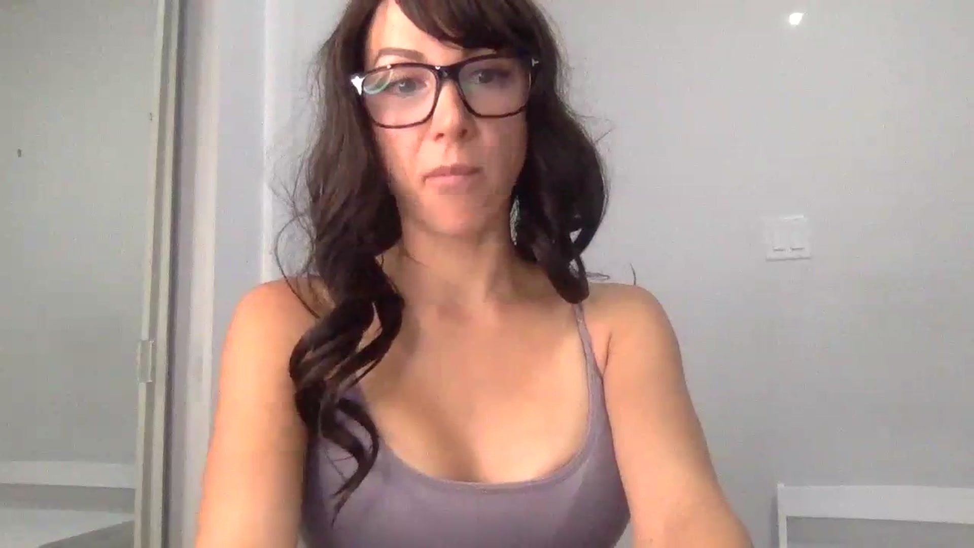Gallery image thumbnail from HayleyRay's myfreecams stream on, 10/11/2023, 04:44 image 10 of 20