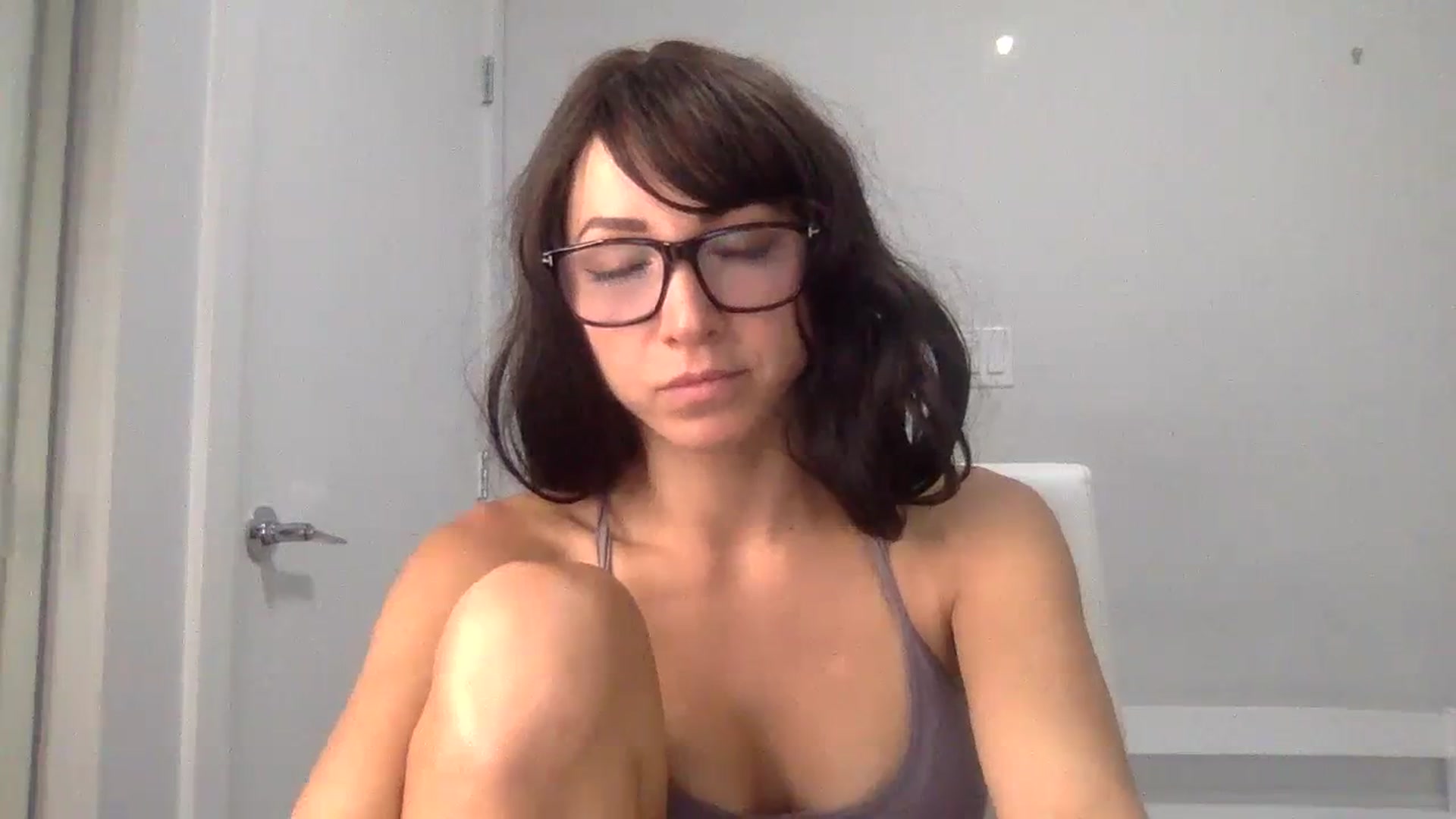 Gallery image thumbnail from HayleyRay's myfreecams stream on, 11/07/2023, 04:42 image 15 of 20