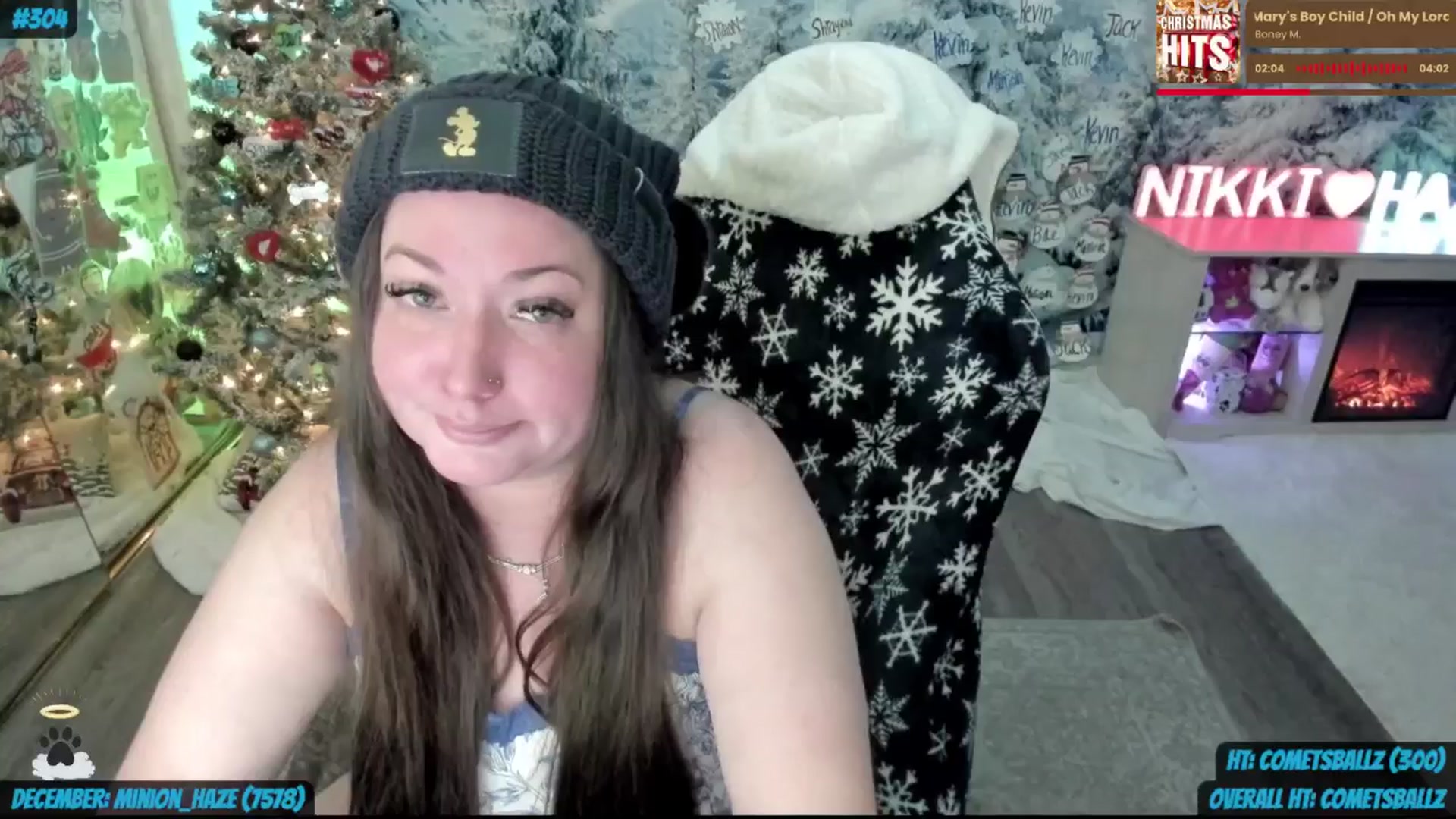 Gallery image thumbnail from Haze_Ballz's myfreecams stream on, 12/24/2025, 12:49 image 2 of 20