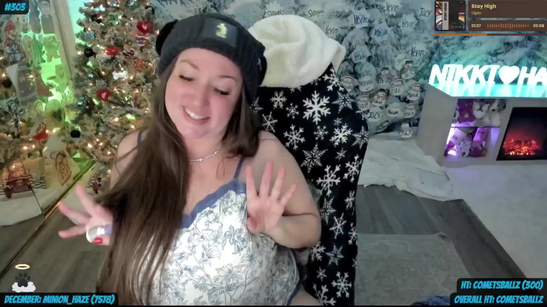 Gallery image thumbnail from Haze_Ballz's myfreecams stream on, 12/24/2025, 17:26 image 12 of 20