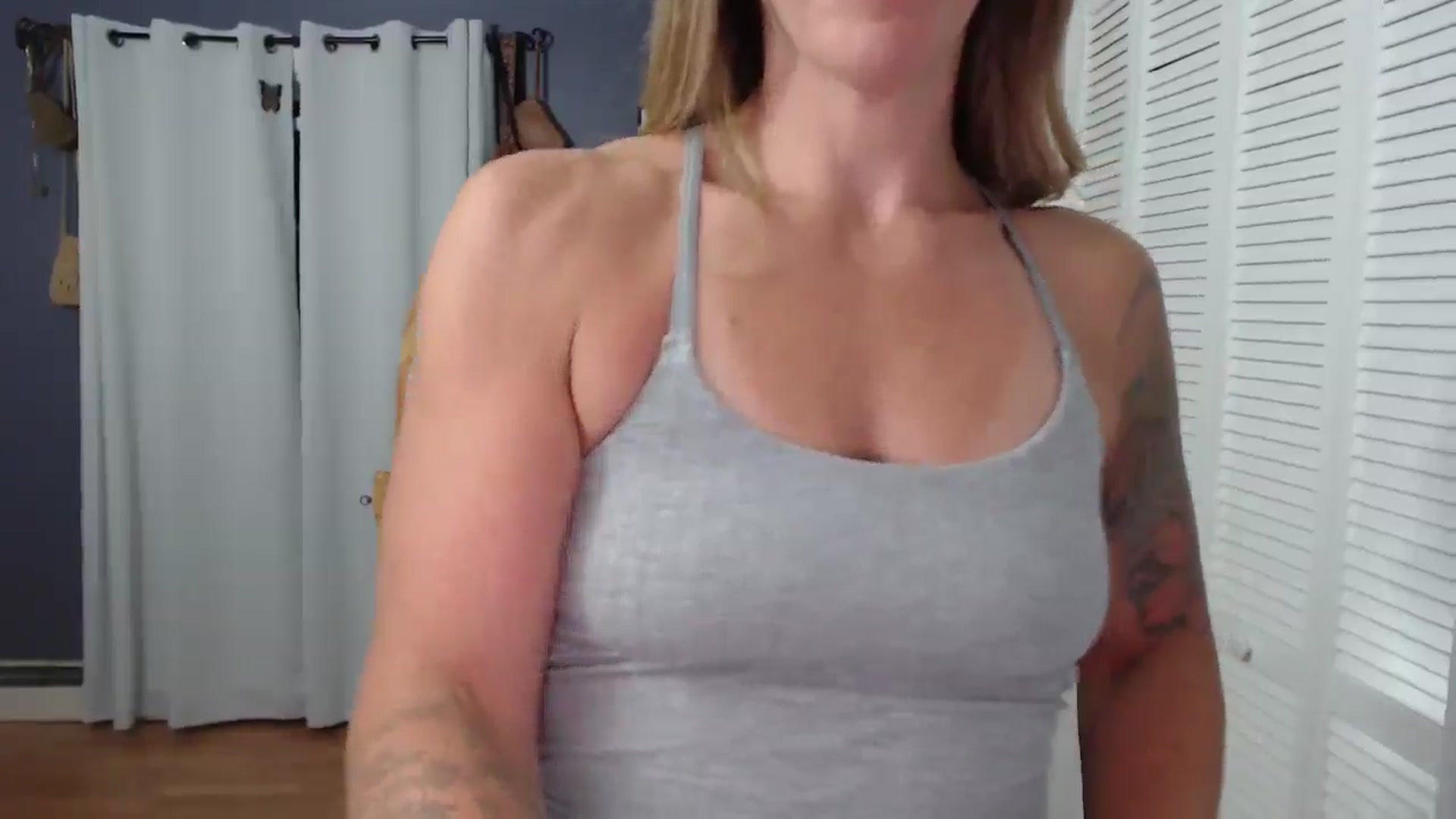 Gallery image thumbnail from HazelJane7's myfreecams stream on, 08/19/2025, 06:04 image 14 of 20