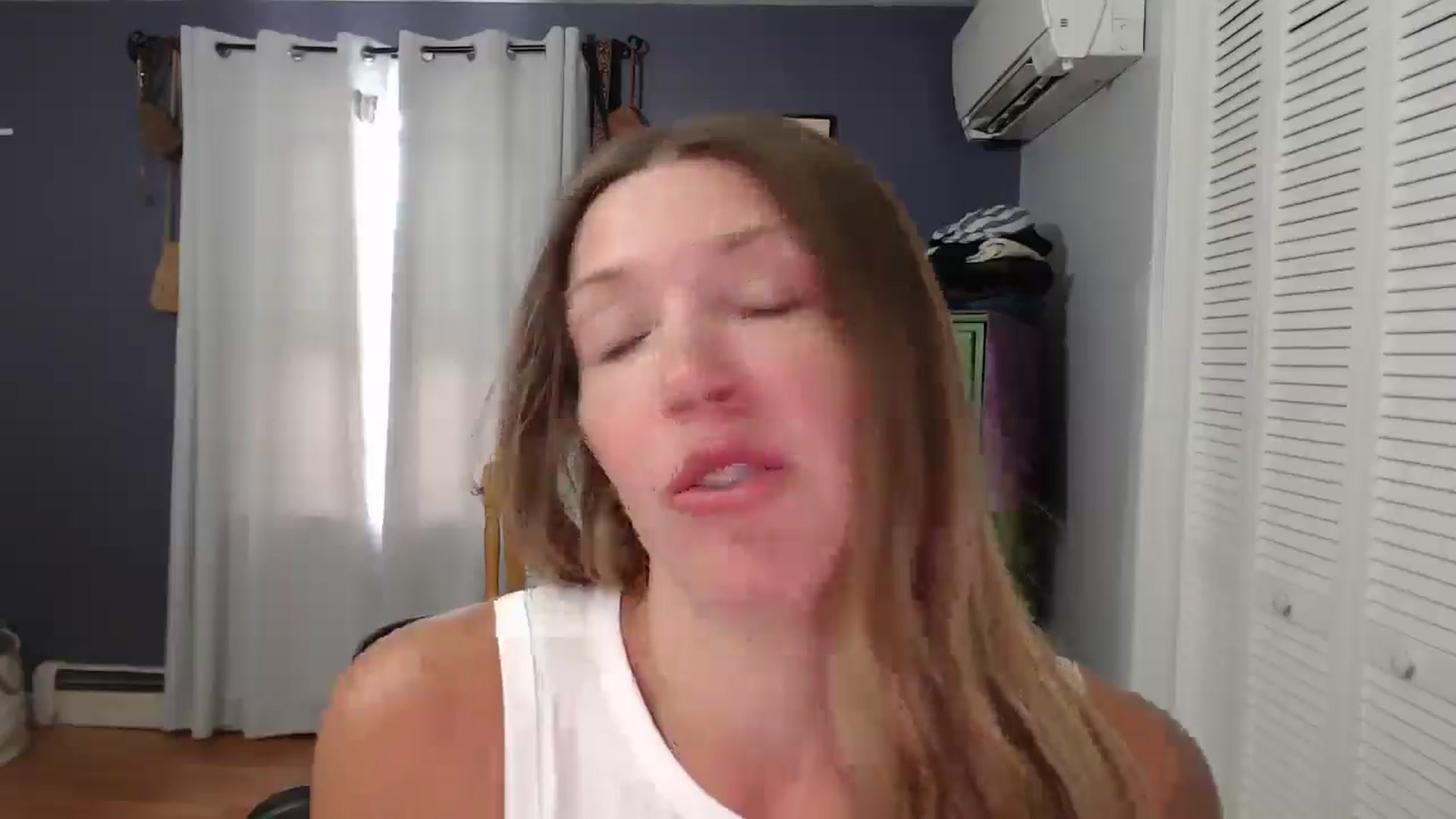 Gallery image thumbnail from HazelJane7's myfreecams stream on, 08/19/2025, 15:14 image 10 of 20