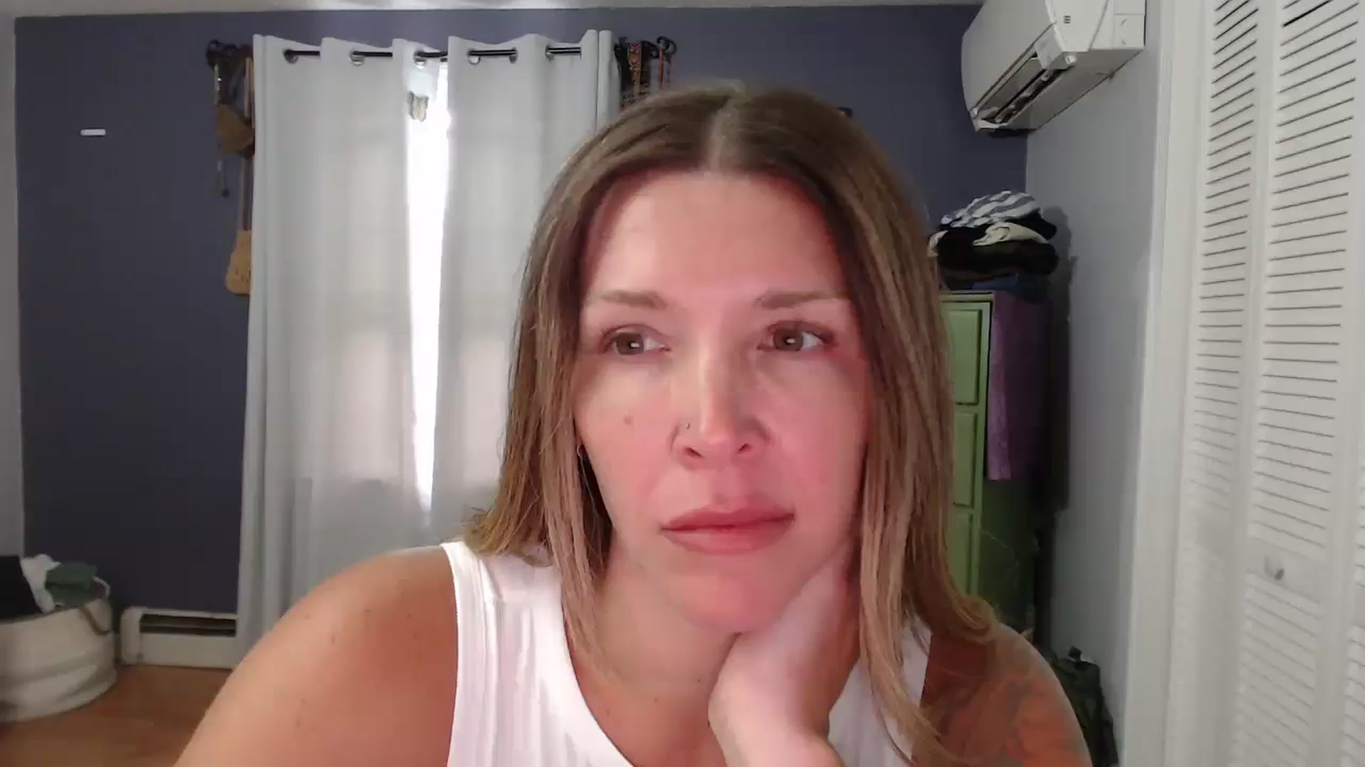 Gallery image thumbnail from HazelJane7's myfreecams stream on, 08/19/2025, 15:14 image 17 of 20