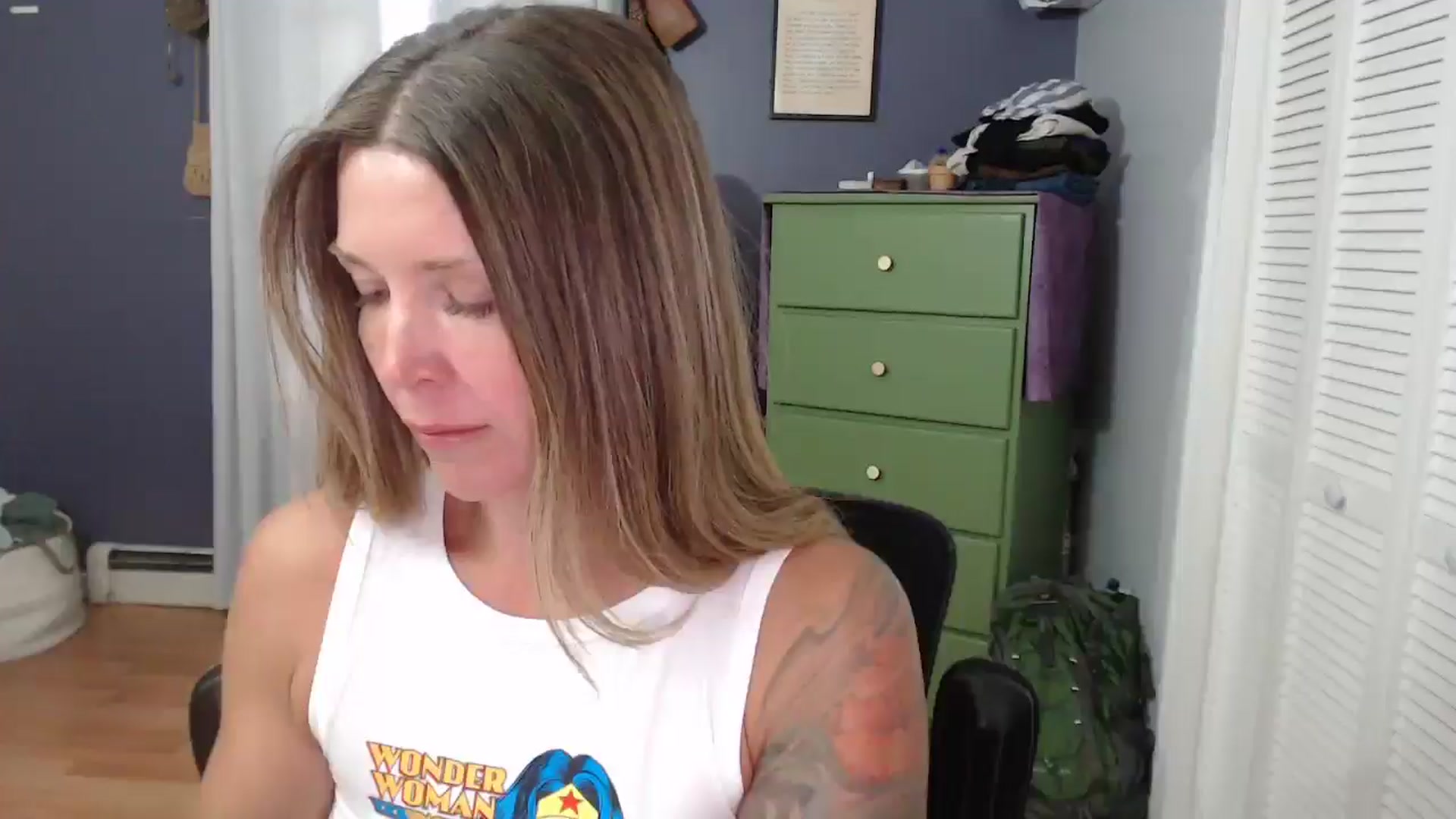 Gallery image thumbnail from HazelJane7's myfreecams stream on, 08/19/2025, 15:14 image 11 of 20