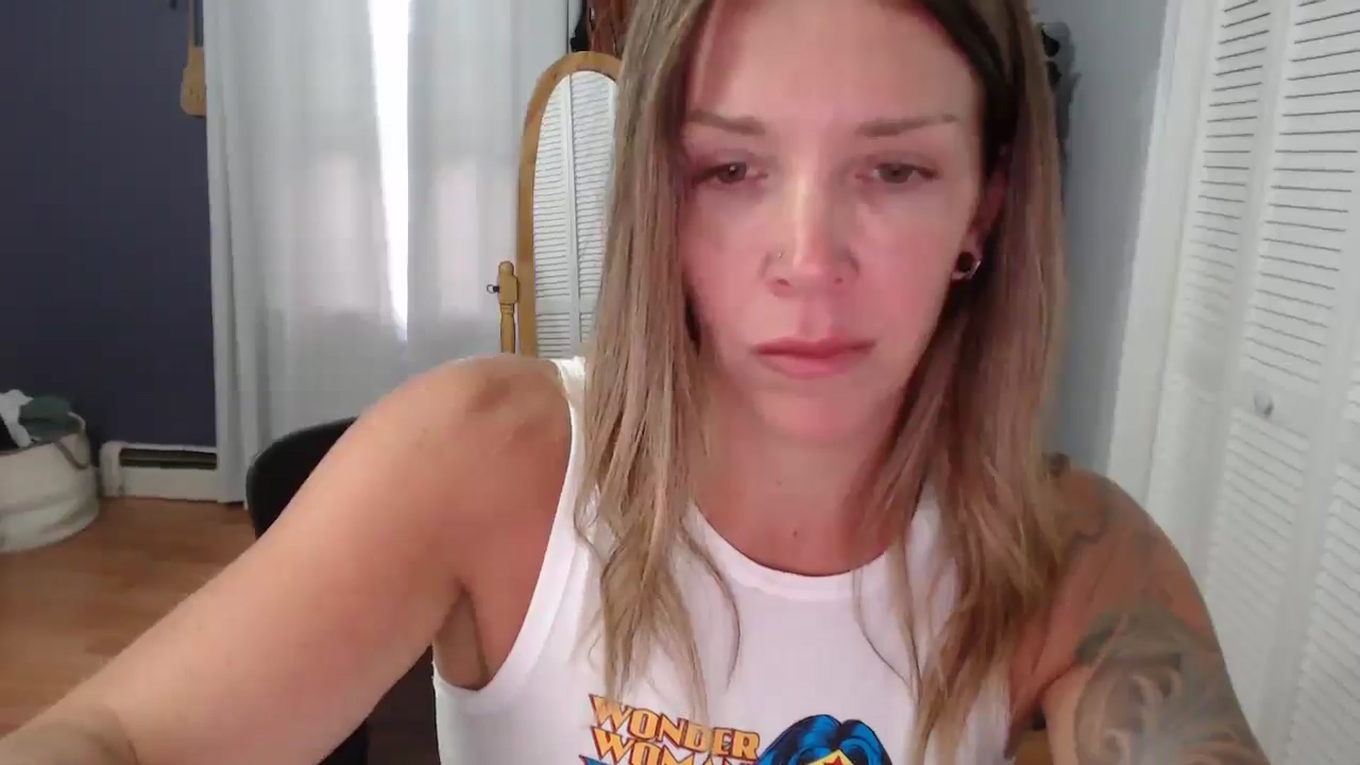 Gallery image thumbnail from HazelJane7's myfreecams stream on, 08/19/2025, 15:14 image 8 of 20