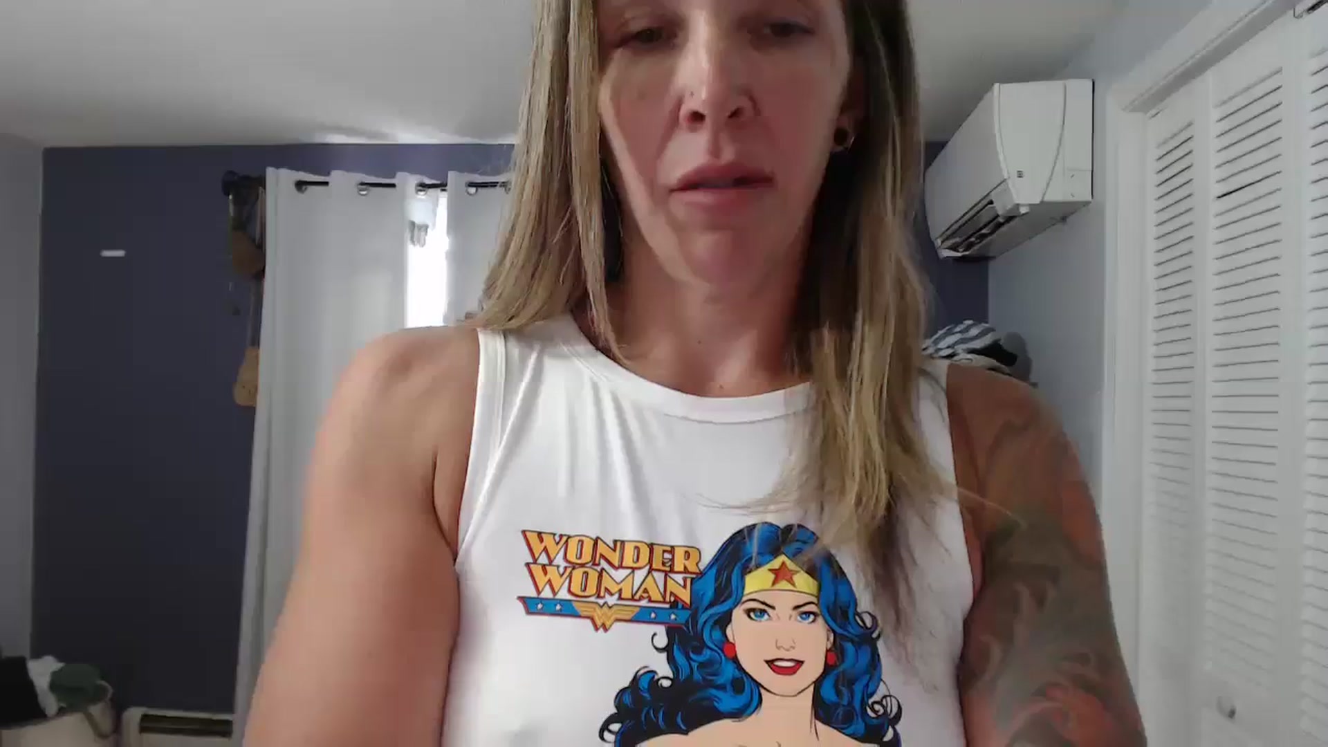 Gallery image thumbnail from HazelJane7's myfreecams stream on, 08/19/2025, 15:41 image 15 of 20