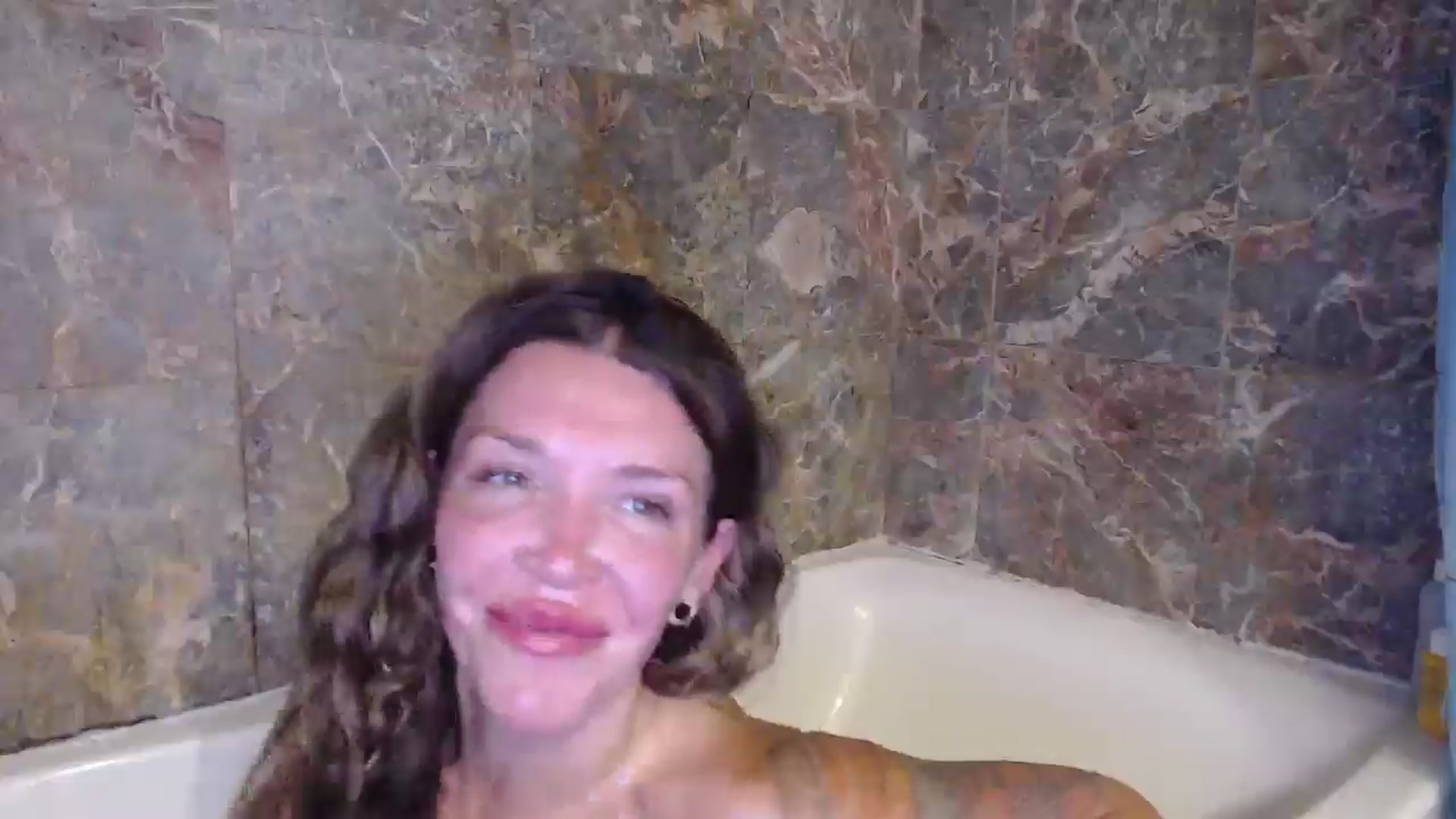 Gallery image thumbnail from HazelJane7's myfreecams stream on, 08/31/2025, 20:43 image 20 of 20