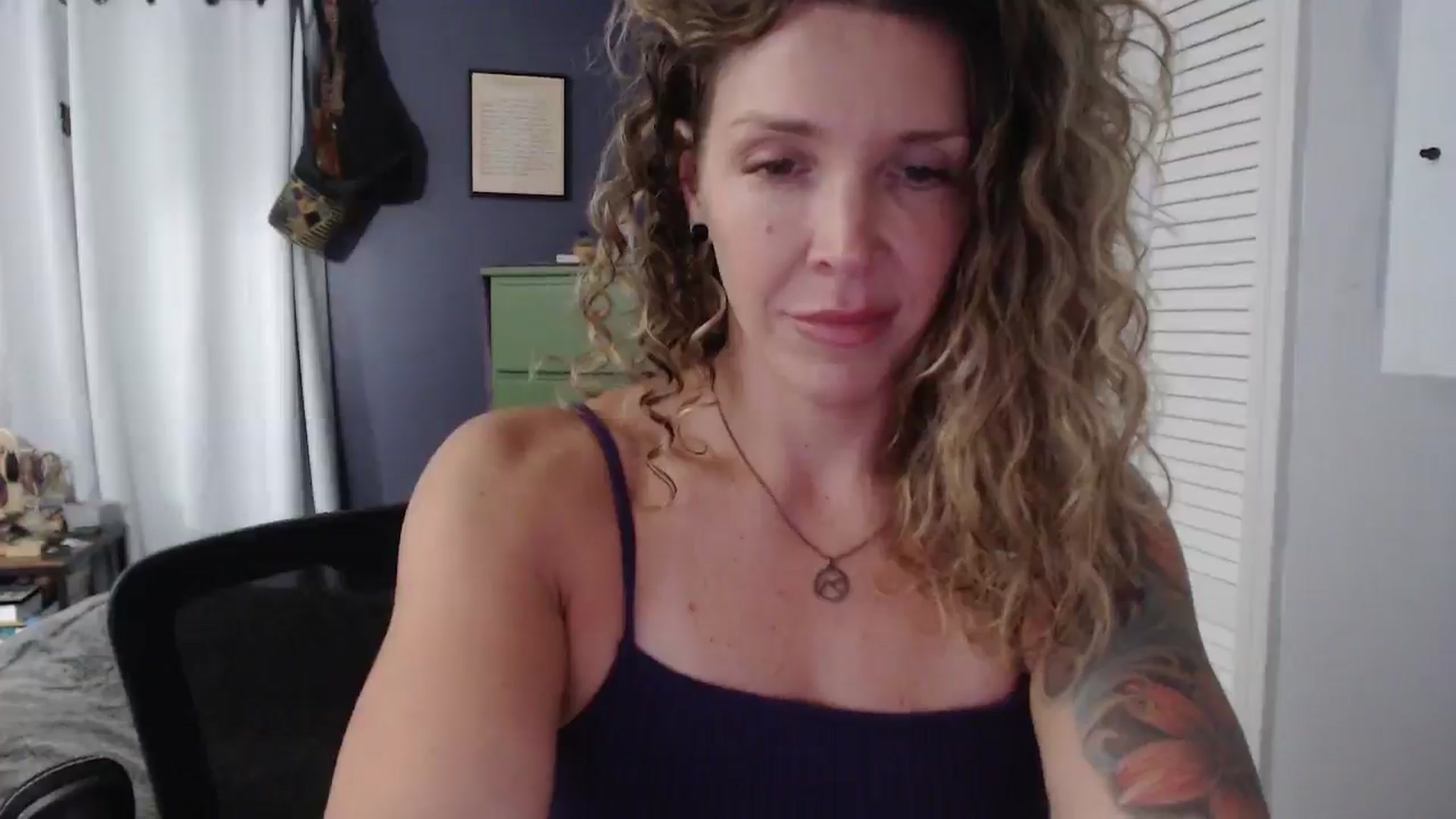 Gallery image thumbnail from HazelJane7's myfreecams stream on, 09/03/2025, 24:24 image 14 of 20
