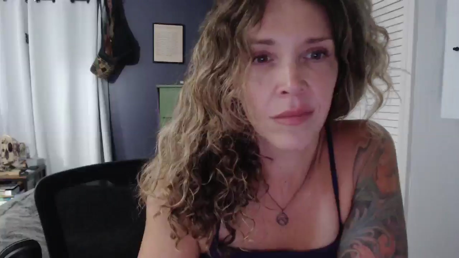 Gallery image thumbnail from HazelJane7's myfreecams stream on, 09/03/2025, 24:24 image 17 of 20