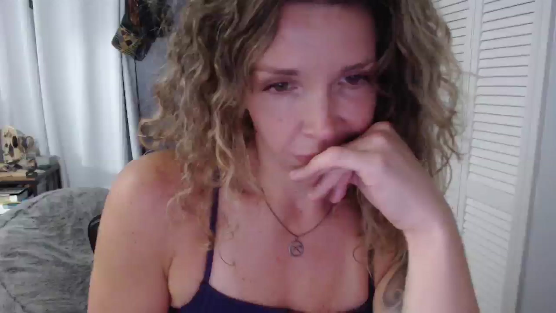 Gallery image thumbnail from HazelJane7's myfreecams stream on, 09/03/2025, 24:50 image 8 of 20