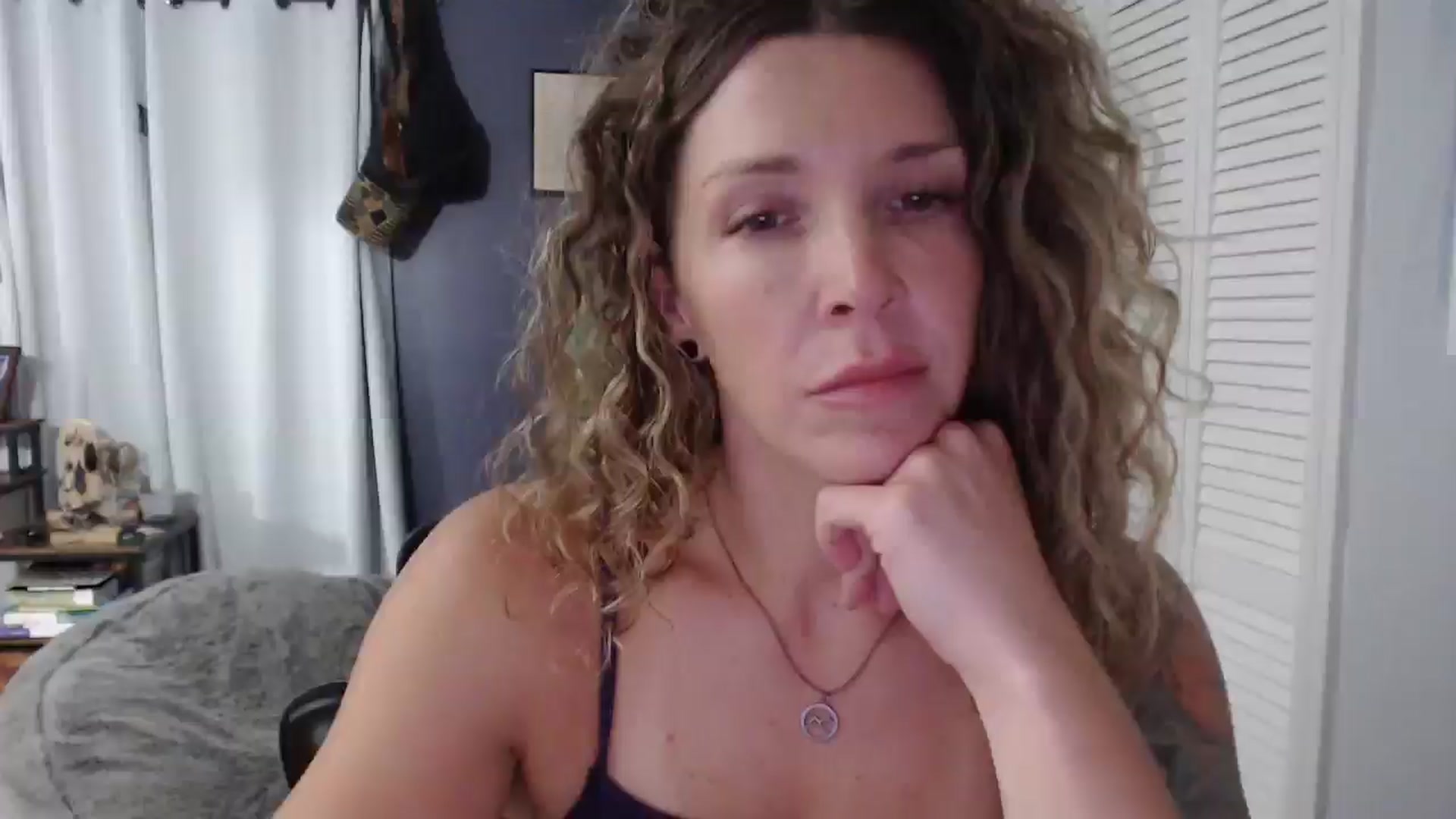 Gallery image thumbnail from HazelJane7's myfreecams stream on, 09/03/2025, 24:50 image 4 of 20