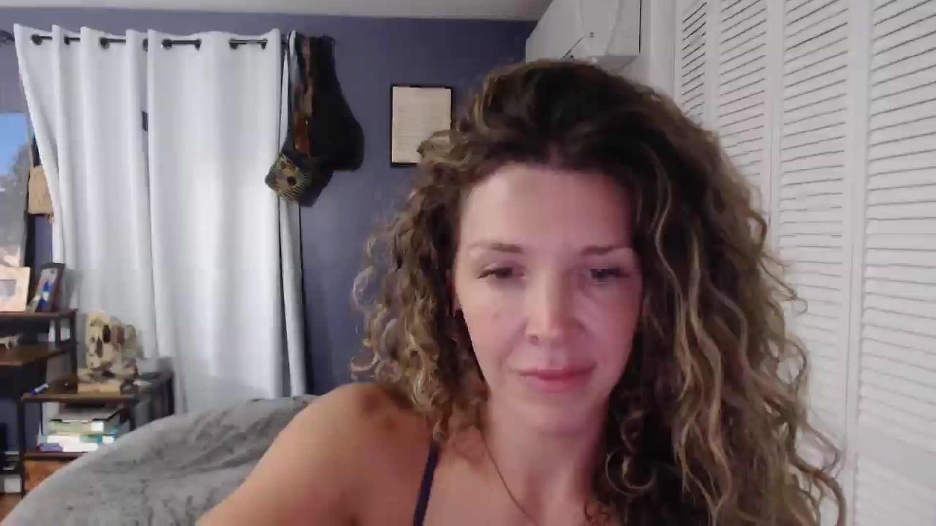 Gallery image thumbnail from HazelJane7's myfreecams stream on, 09/03/2025, 01:34 image 18 of 20