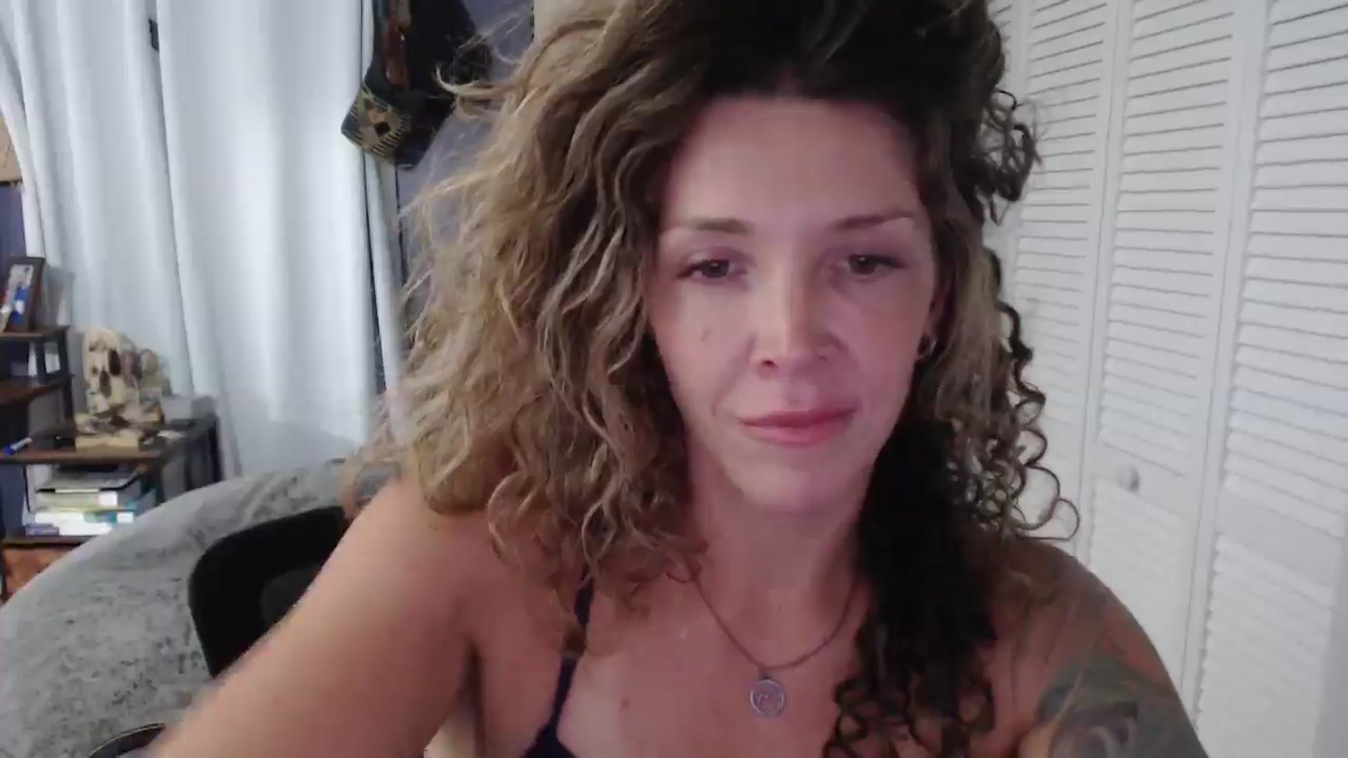 Gallery image thumbnail from HazelJane7's myfreecams stream on, 09/03/2025, 01:34 image 7 of 20